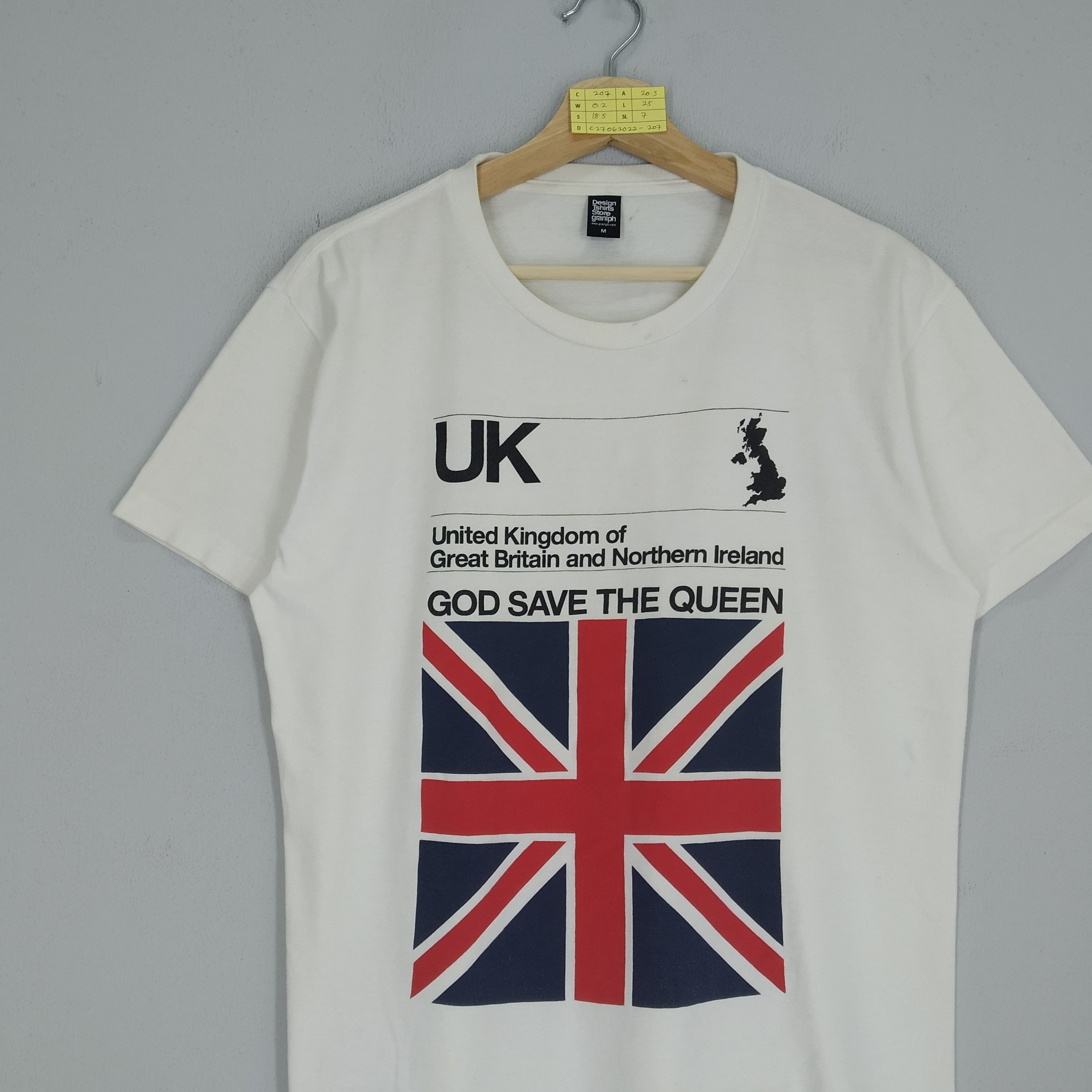 Vintage Graniph X UK God Save The Queen Graphics T-shirt