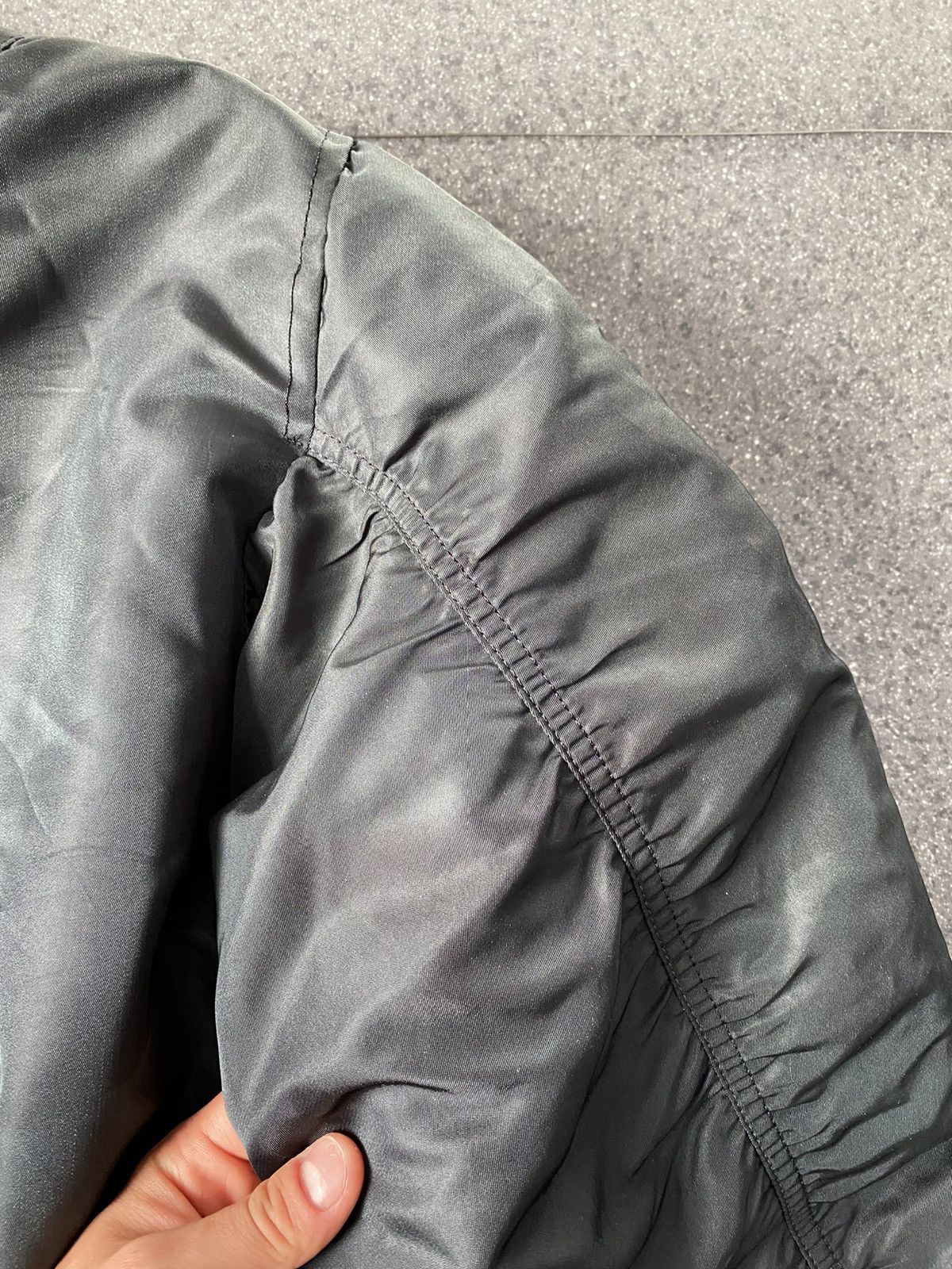 Vintage Vintage Military Trashed Bomber Jacket Size US M / EU 48-50 / 2 - 14 Thumbnail