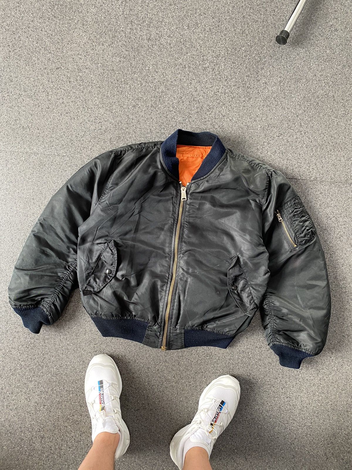 Vintage Vintage Military Trashed Bomber Jacket Size US M / EU 48-50 / 2 - 1 Thumbnail