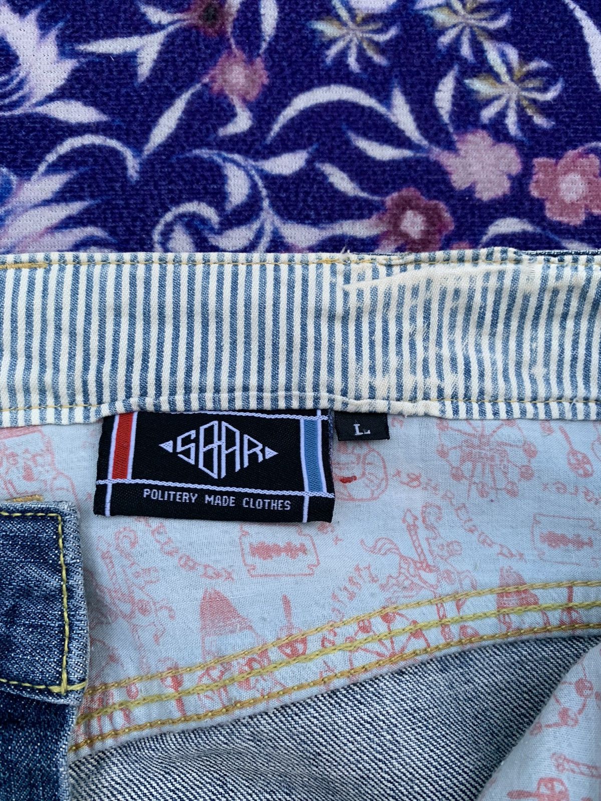 If Six Was Nine Square Dark Distressed Denim Size US 35 - 7 Thumbnail