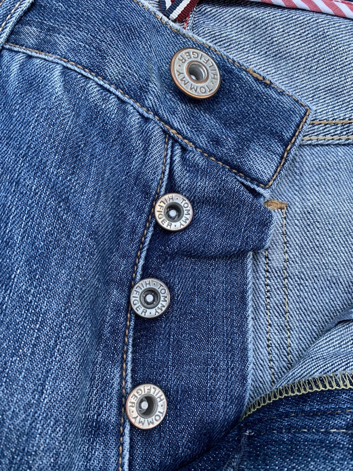 Tommy Hilfiger Tommy Hilfiger Distressed Denim Size US 35 - 6 Thumbnail