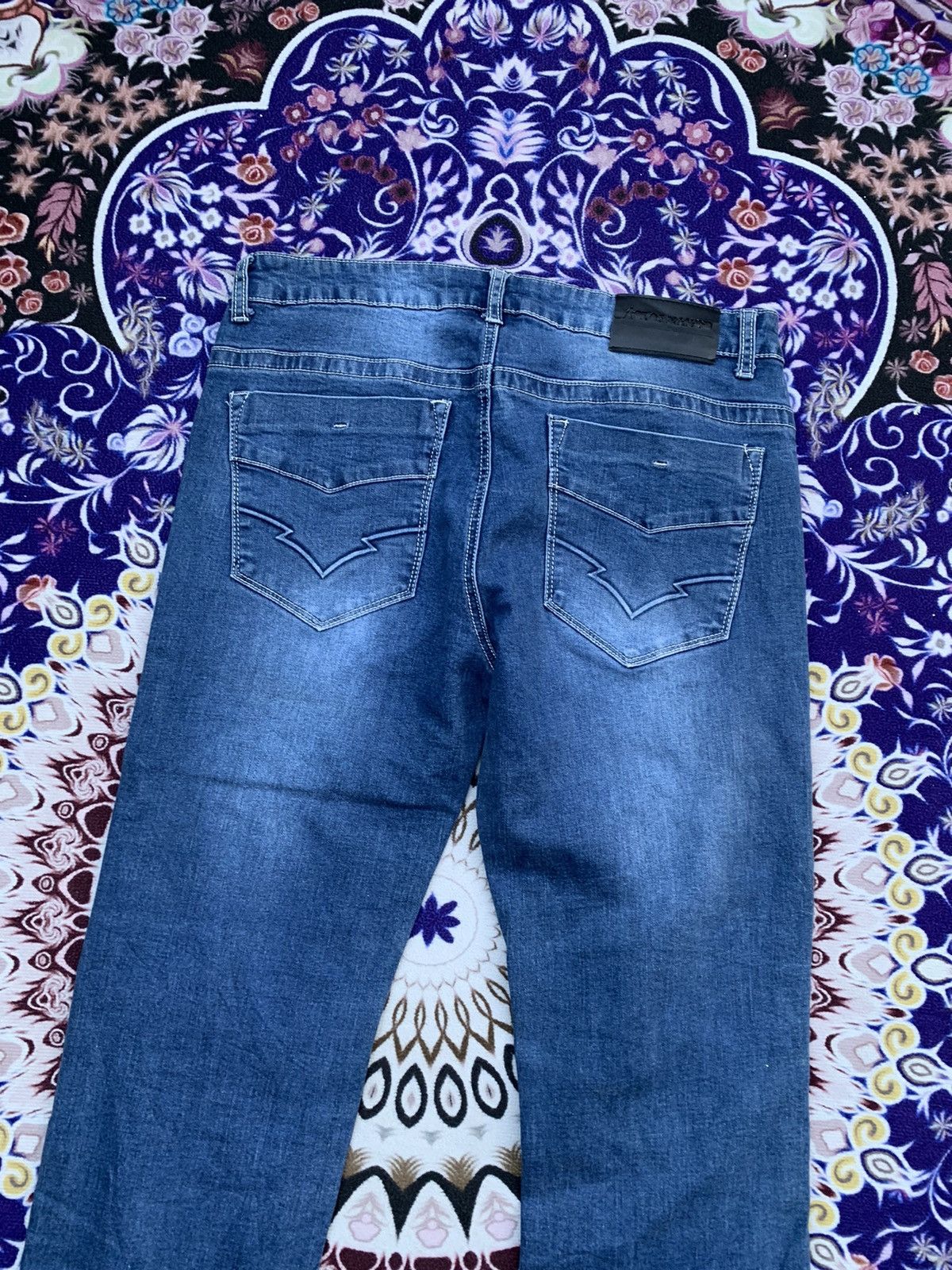 Japanese Brand Age Of Diamond Distressed Denim Size US 33 - 6 Thumbnail