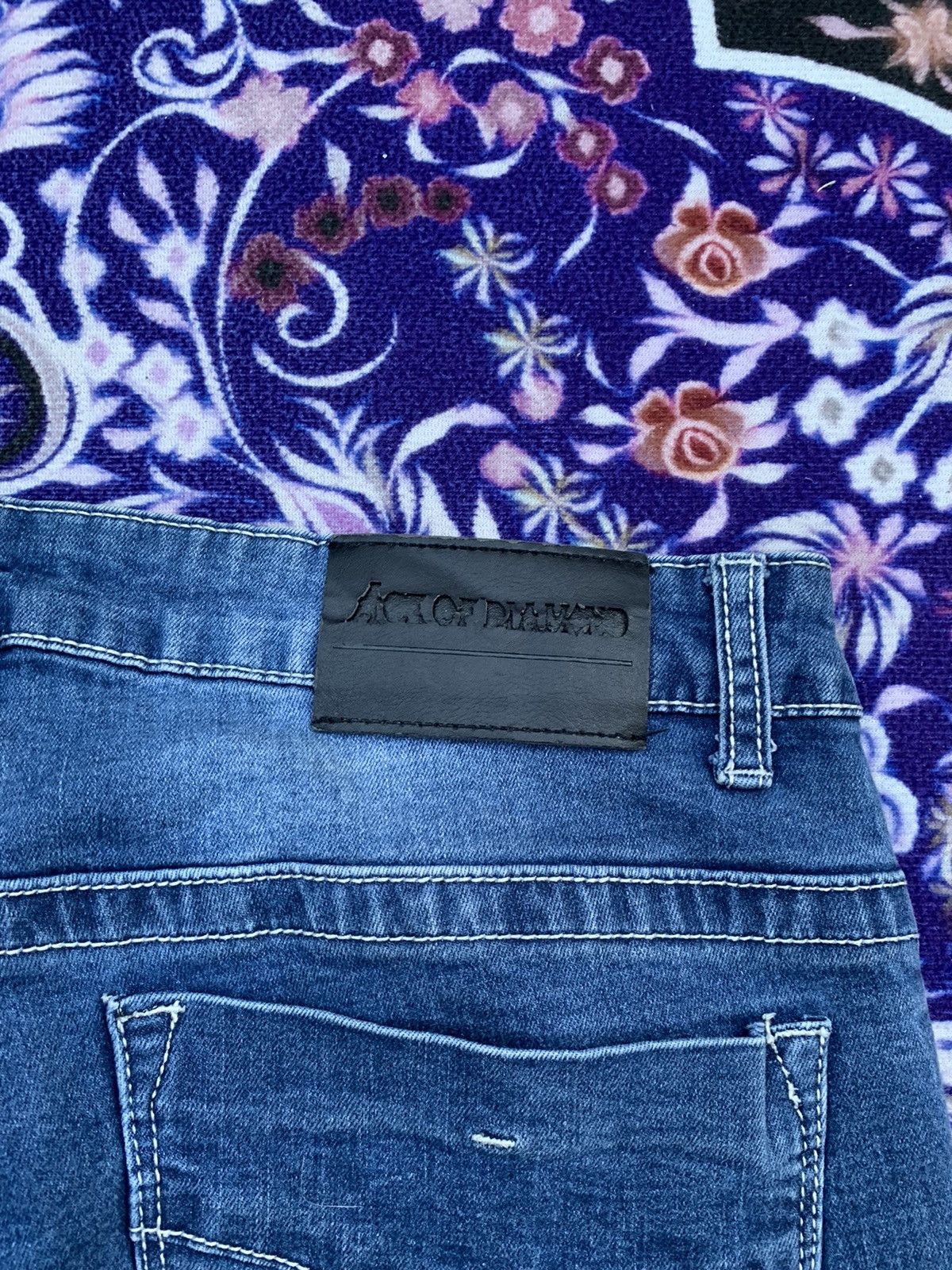 Japanese Brand Age Of Diamond Distressed Denim Size US 33 - 7 Thumbnail