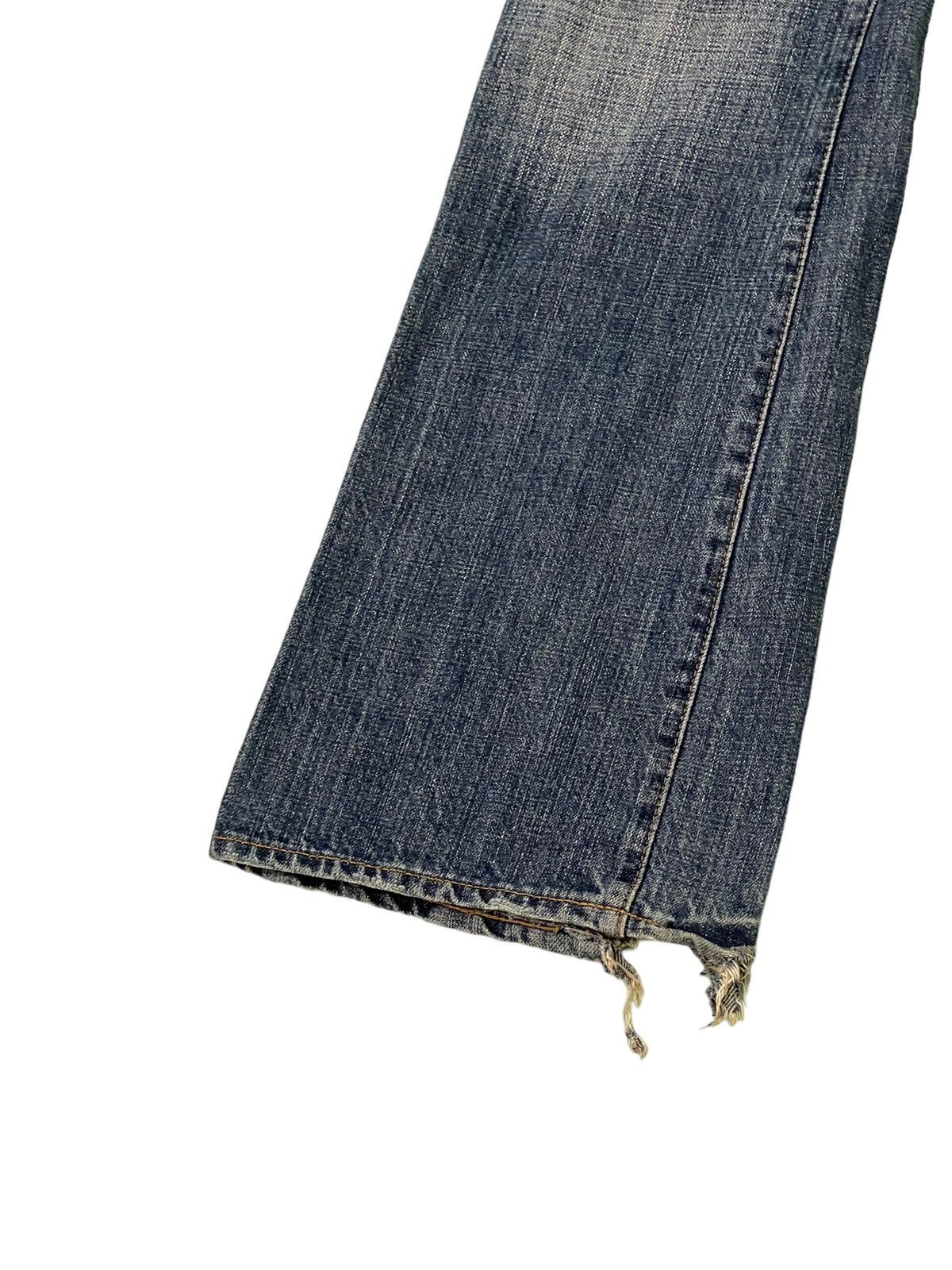 Japanese Brand Flare Jeans Coat of Arms Distress Denim Low Rise 2🟦3 Size US 31 - 5 Thumbnail