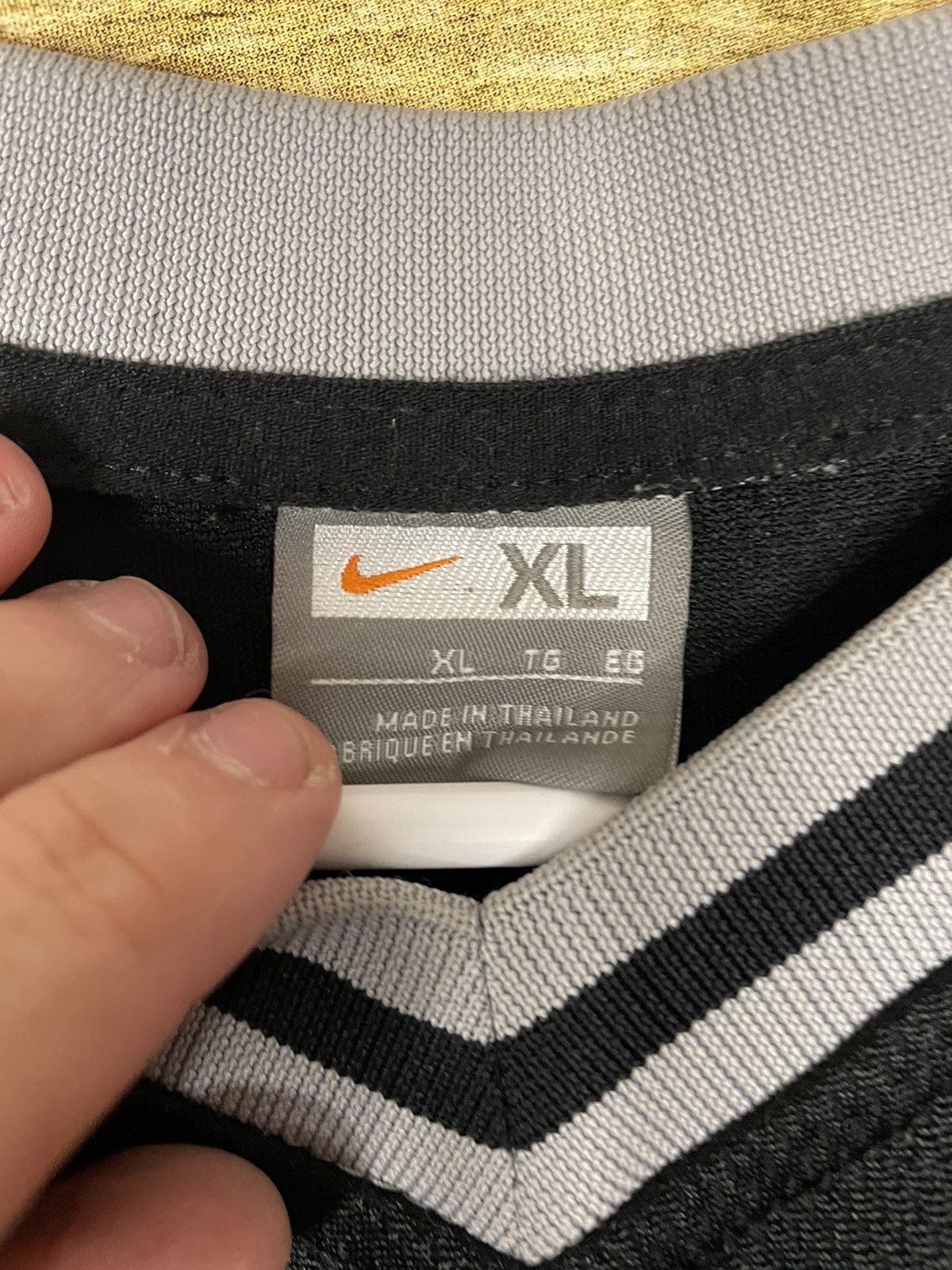Nike × Vintage Vintage Nike Swoosh Black/Grey Jersey Shirt Size XL Size US XL / EU 56 / 4 - 3 Thumbnail