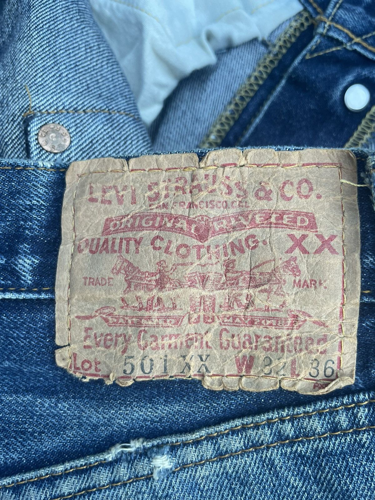Levi's Vintage 1998 Levis 501 XX E Distresed & Rework Size US 31 - 14 Thumbnail