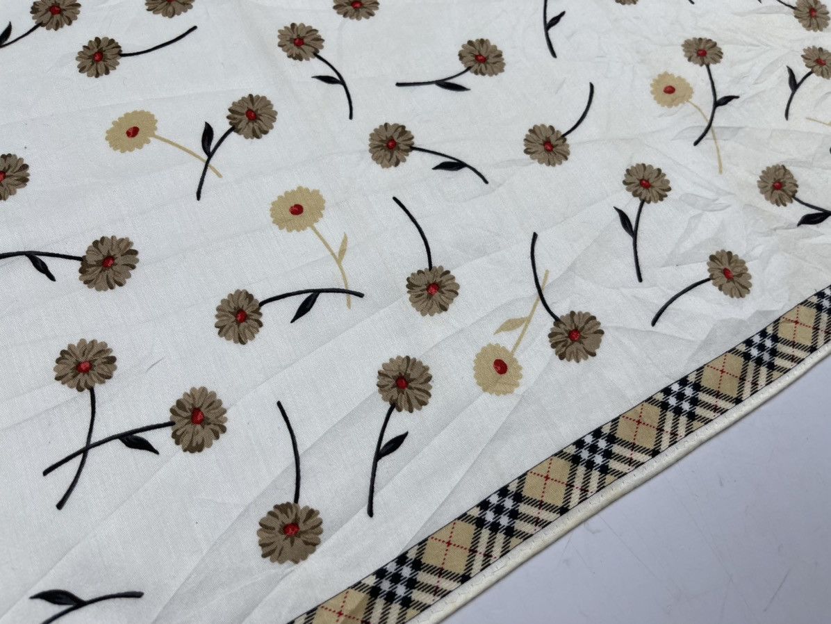 Burberry × Vintage vintage burberry bandana handkerchief neckerchief HC0620 Size ONE SIZE - 5 Thumbnail