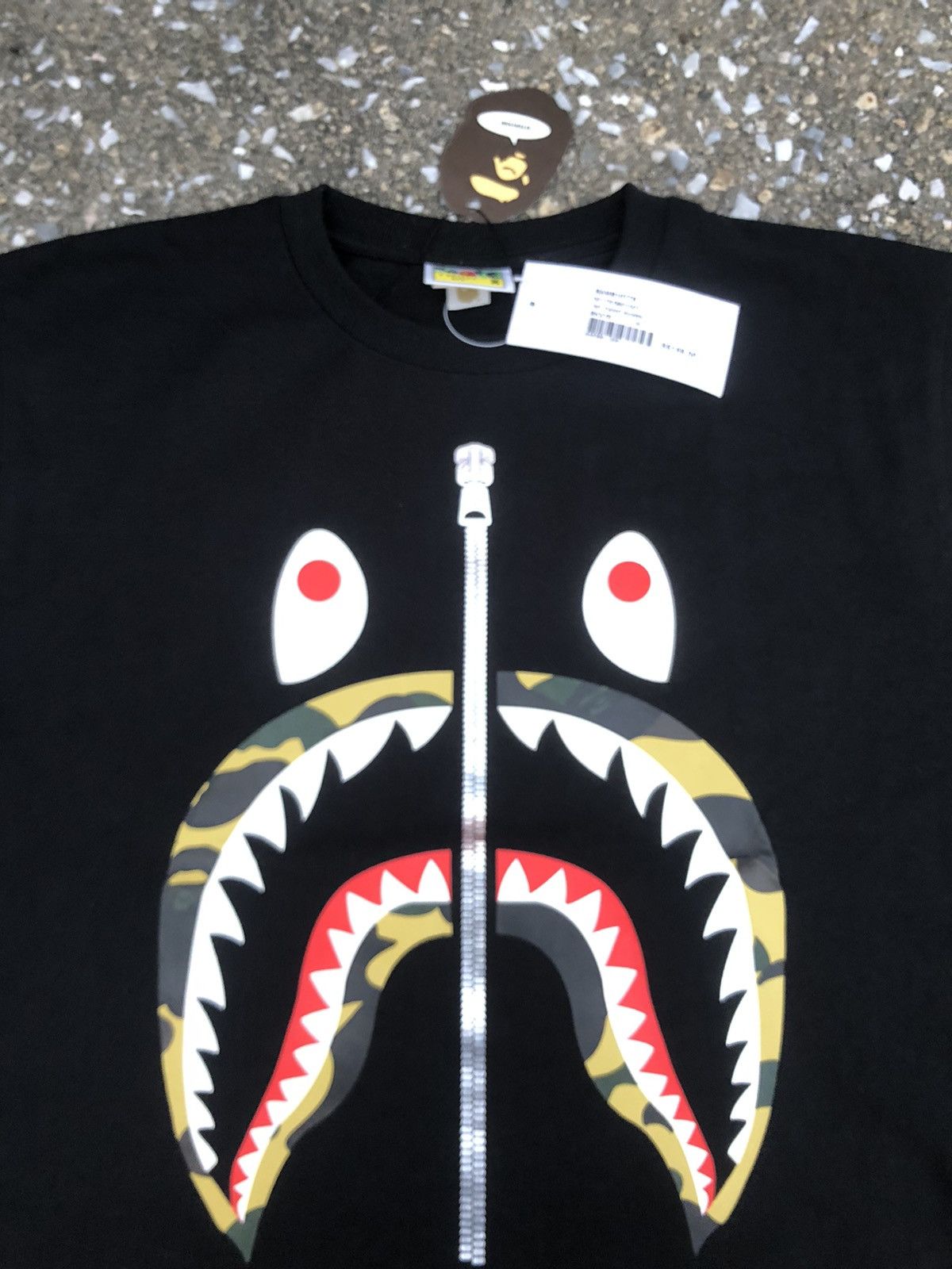 Bape 1ST CAMO SHARK TEE Size US M / EU 48-50 / 2 - 5 Thumbnail