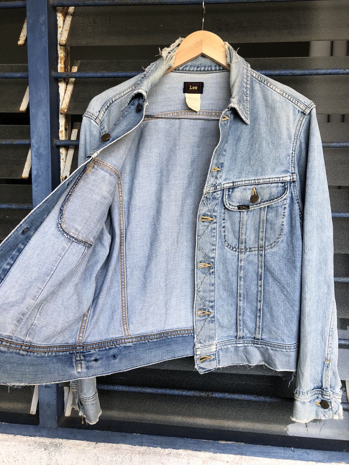 Lee Vintage 80s Lee Raider Distressed Denim Trucker Jackets Size US M / EU 48-50 / 2 - 18 Thumbnail