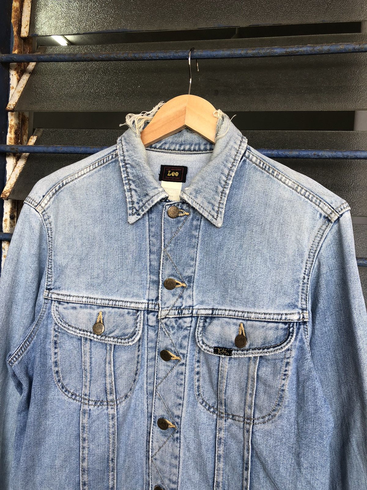 Lee Vintage 80s Lee Raider Distressed Denim Trucker Jackets Size US M / EU 48-50 / 2 - 3 Thumbnail