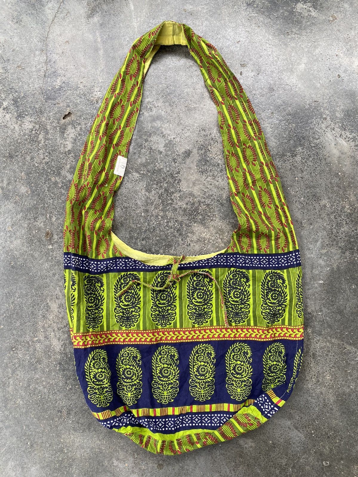 Japanese Brand Vintage Naturalistic Cross Body Bag Size ONE SIZE - 1 Thumbnail