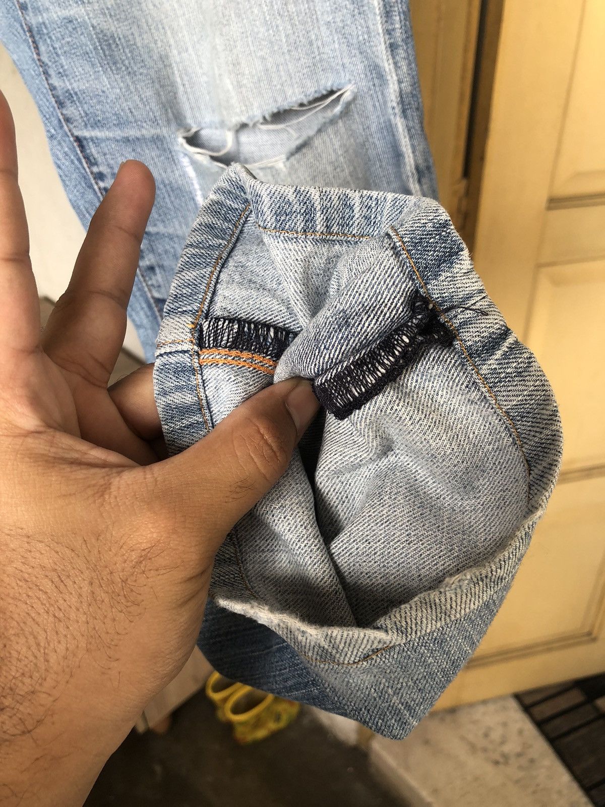 Levi's Vintage Levis 502 Distressed Denim Jeans Size US 33 - 12 Thumbnail