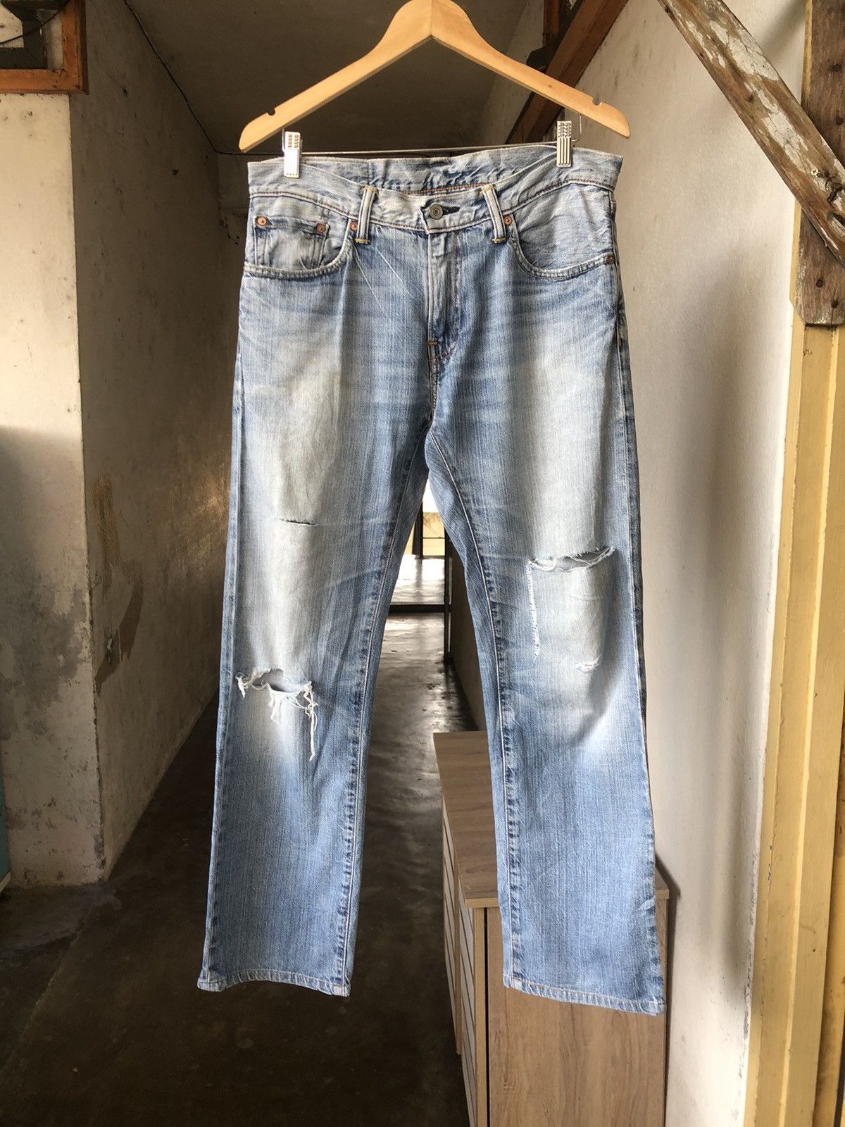 Levi's Vintage Levis 502 Distressed Denim Jeans Size US 33 - 4 Thumbnail