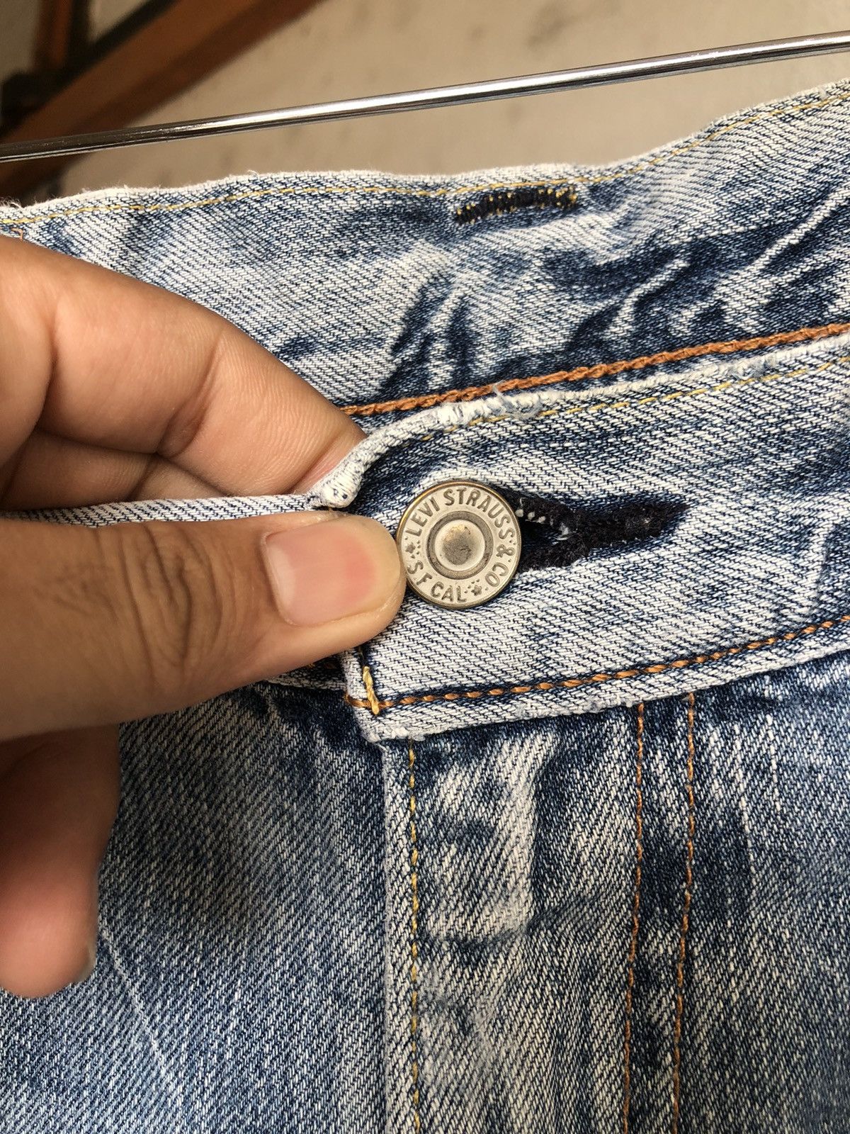 Levi's Vintage Levis 502 Distressed Denim Jeans Size US 33 - 11 Thumbnail
