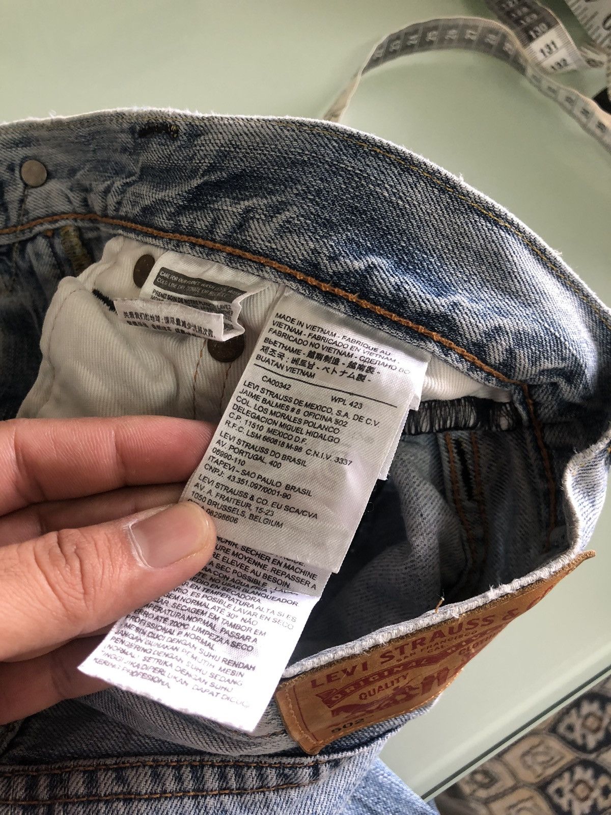 Levi's Vintage Levis 502 Distressed Denim Jeans Size US 33 - 18 Thumbnail