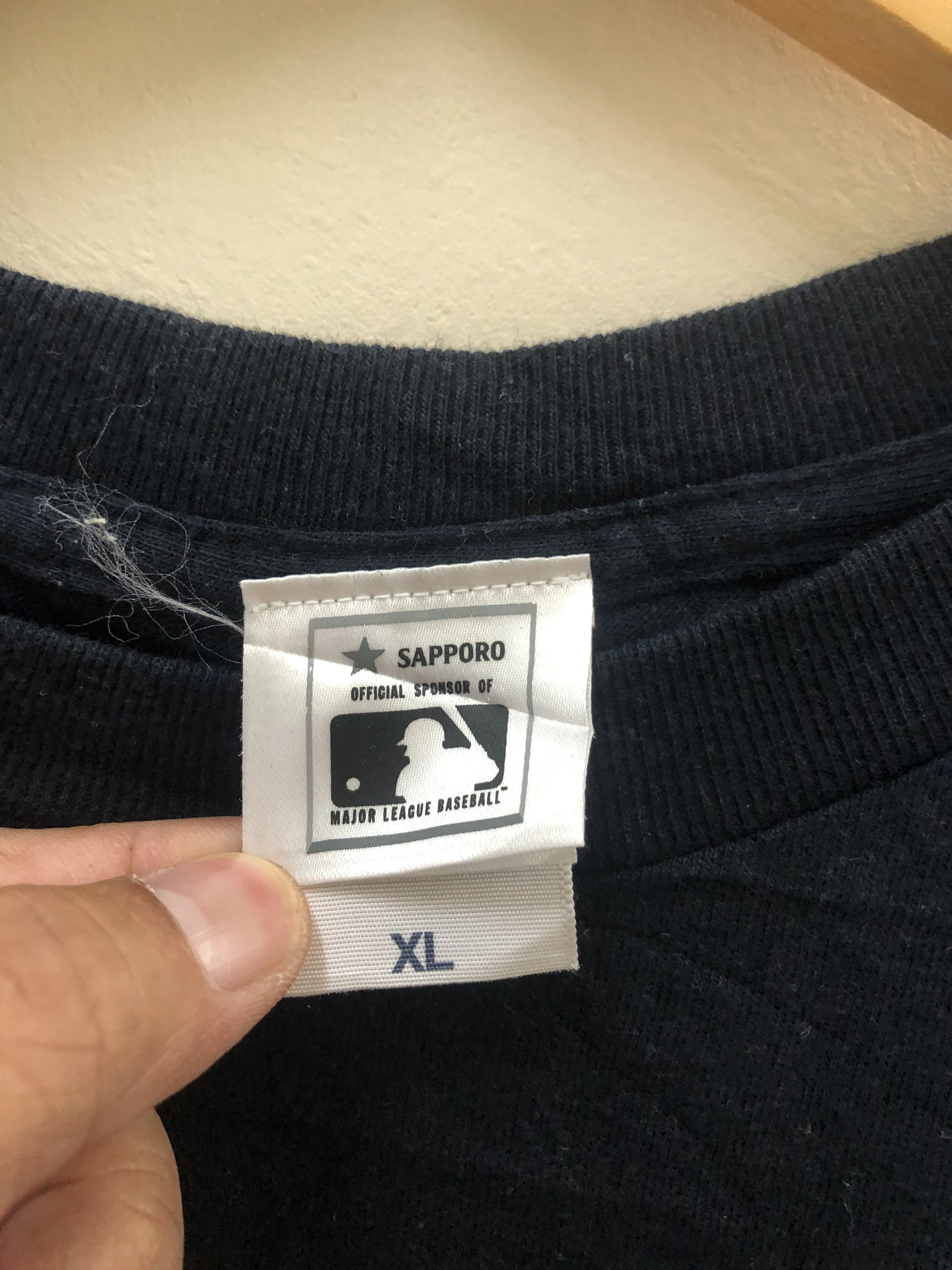 Japanese Brand UBS MAJOR LEAGUE BASEBALL TSHIRT Size US XL / EU 56 / 4 - 3 Thumbnail