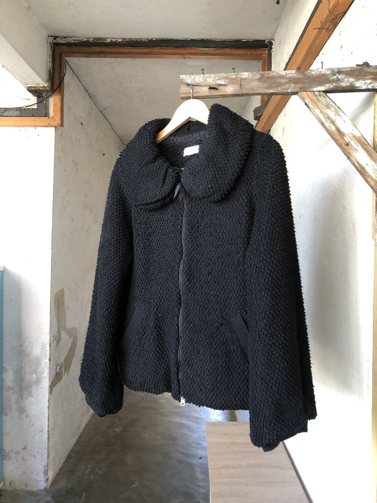 Issey Miyake Tsumori Chisato by Issey Miyake Boa Blouson Black Jackets Size L / US 10 / IT 46 - 6 Thumbnail