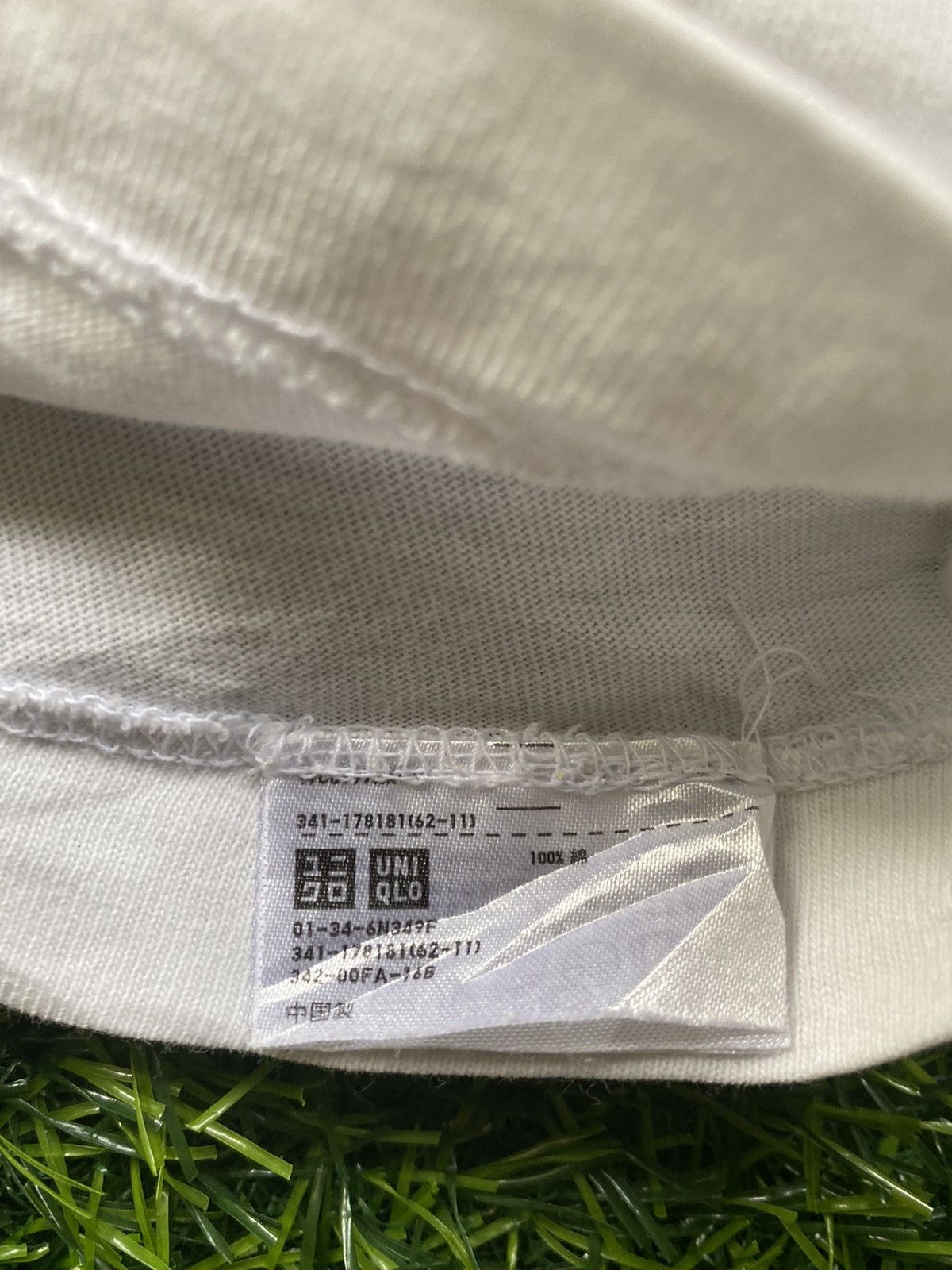 Japanese Brand × Kaws × Uniqlo Uniqlo Kaws Green Skeleton Tee Size US L / EU 52-54 / 3 - 7 Thumbnail