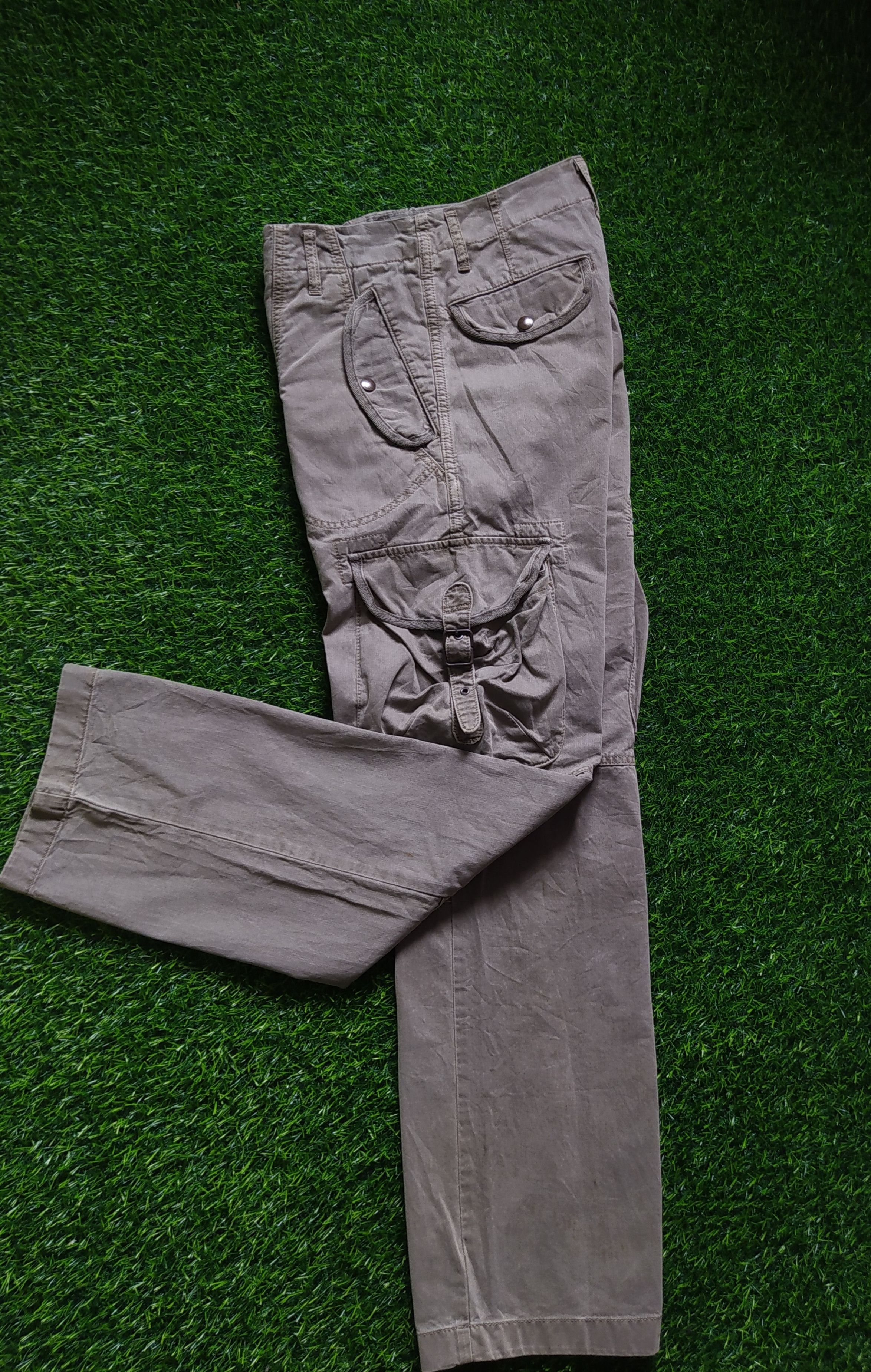 Japanese Brand × Uniqlo Uniqlo Cargo Pants Size US 31 - 7 Thumbnail