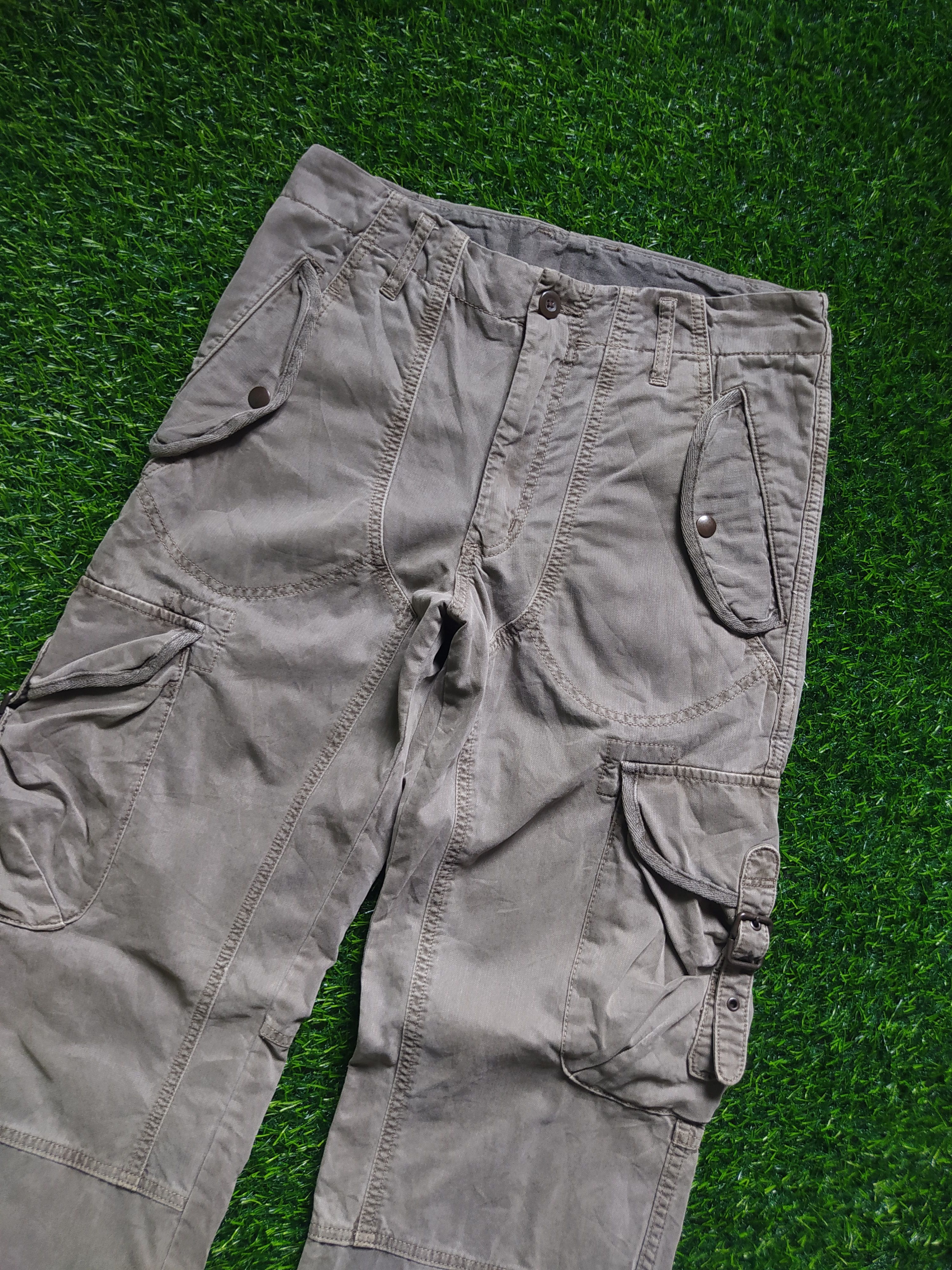 Japanese Brand × Uniqlo Uniqlo Cargo Pants Size US 31 - 8 Thumbnail