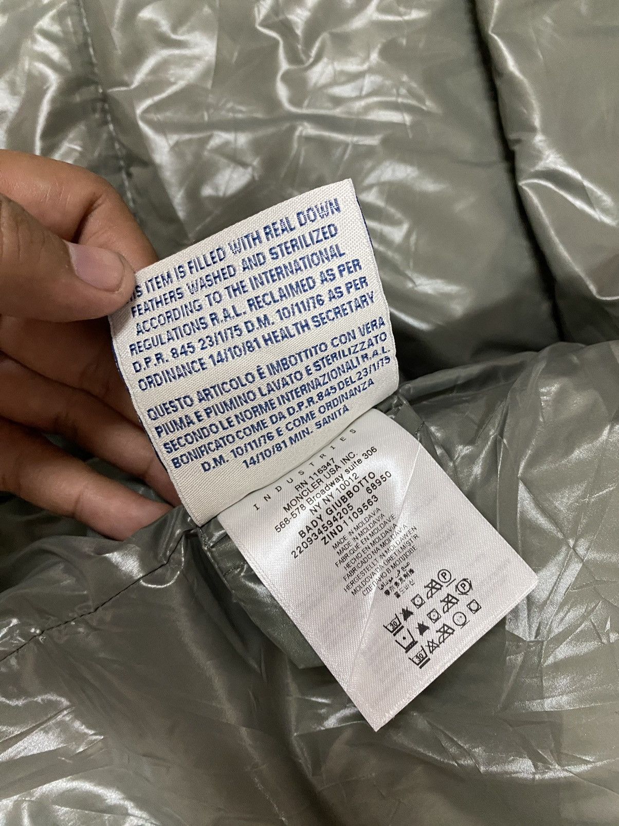 Moncler AUTHENTIC🔥MONCLER Womans Bady Giubotto Down Jacket Two Tone Size XS / US 0-2 / IT 36-38 - 19 Thumbnail