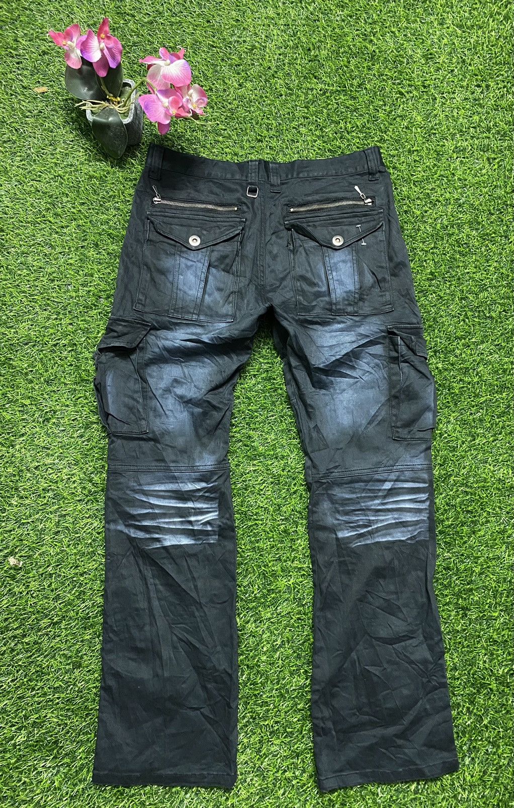 Japanese Brand Low Box Multipockets Flare Cargo Pants Size US 33 - 2 Thumbnail