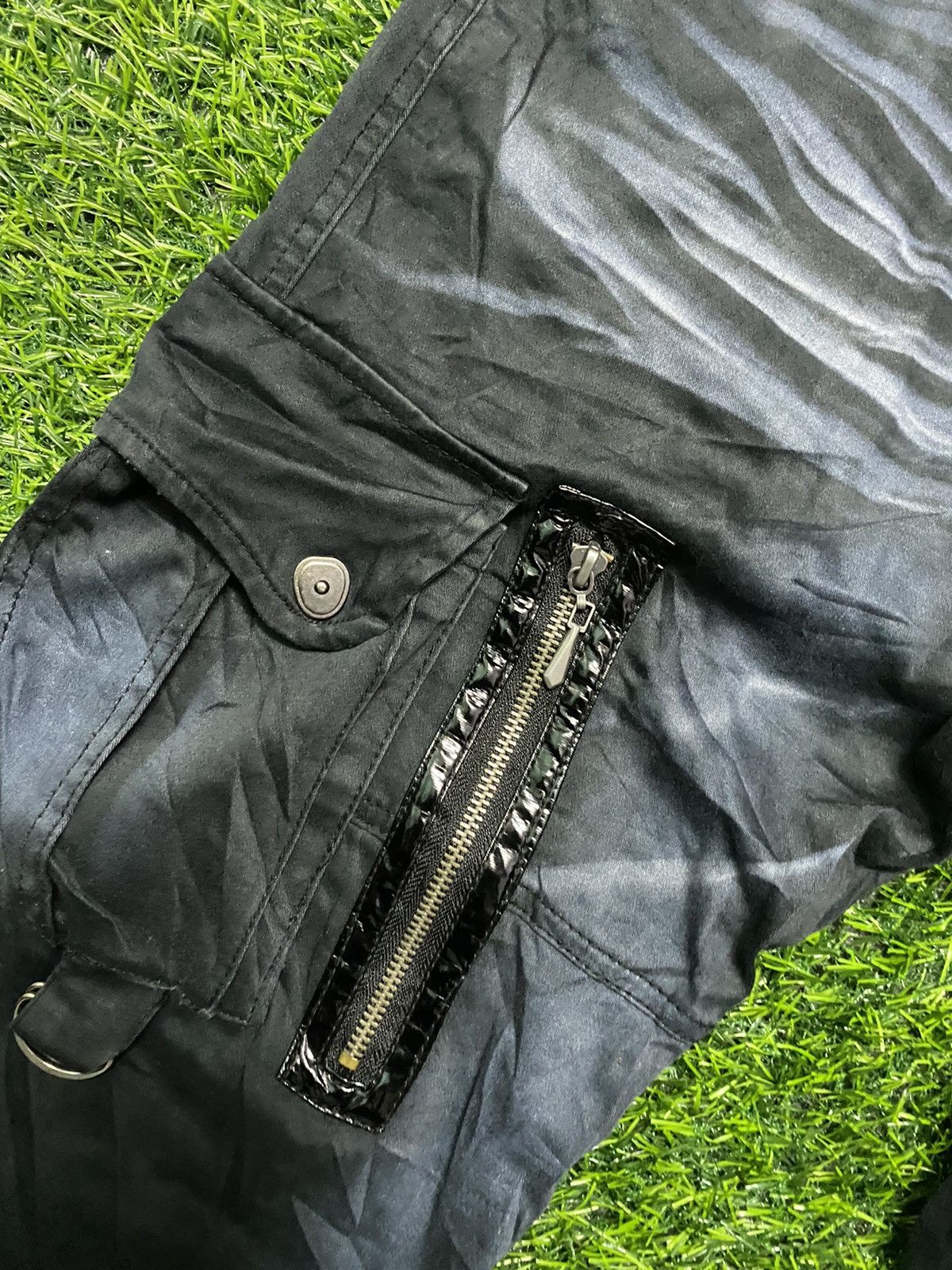 Japanese Brand Low Box Multipockets Flare Cargo Pants Size US 33 - 4 Thumbnail