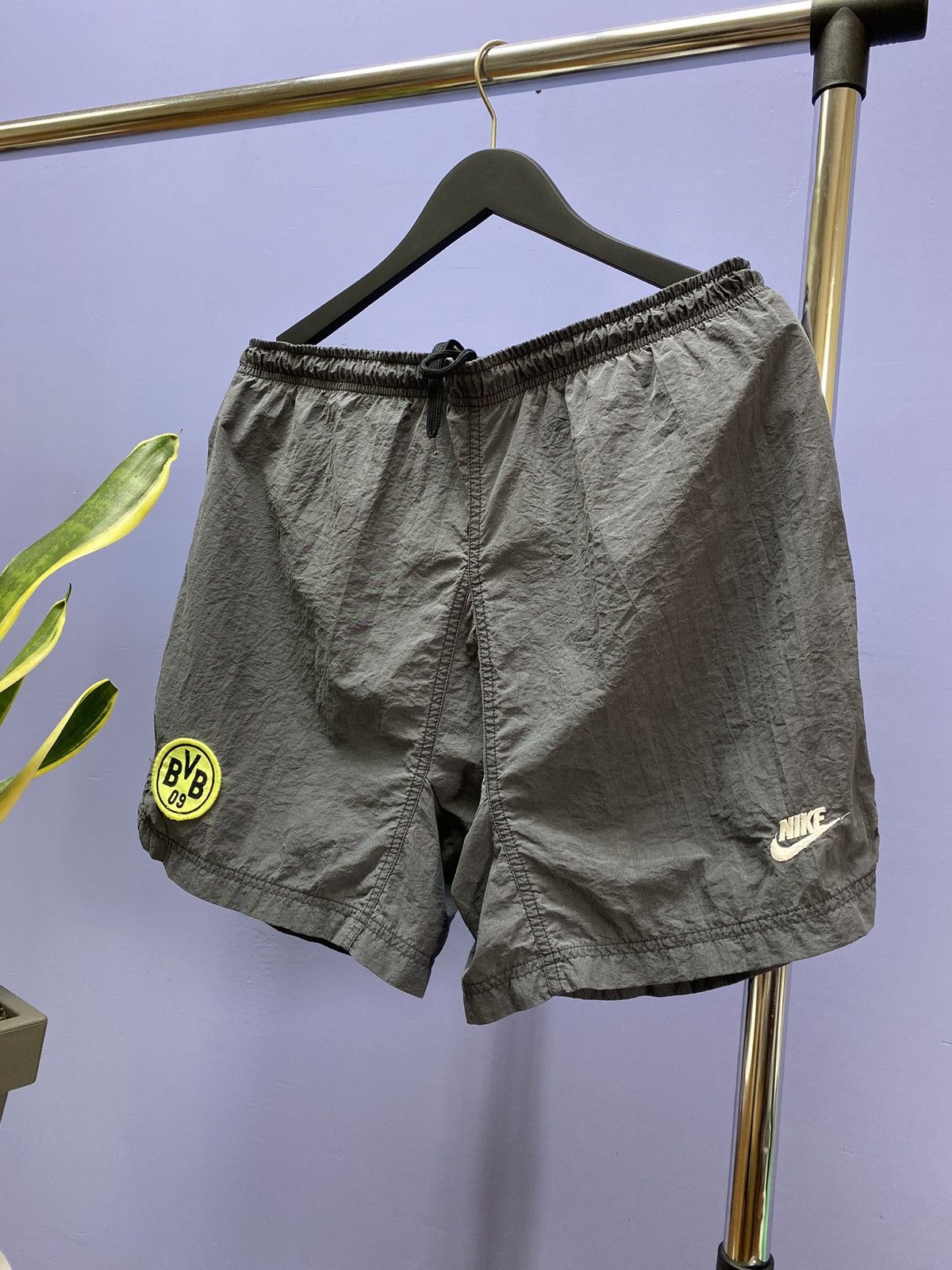Nike × Vintage Vintage 90s Nike Borussia Dortmund Soccer Shorts Size US 32 / EU 48 - 2 Thumbnail