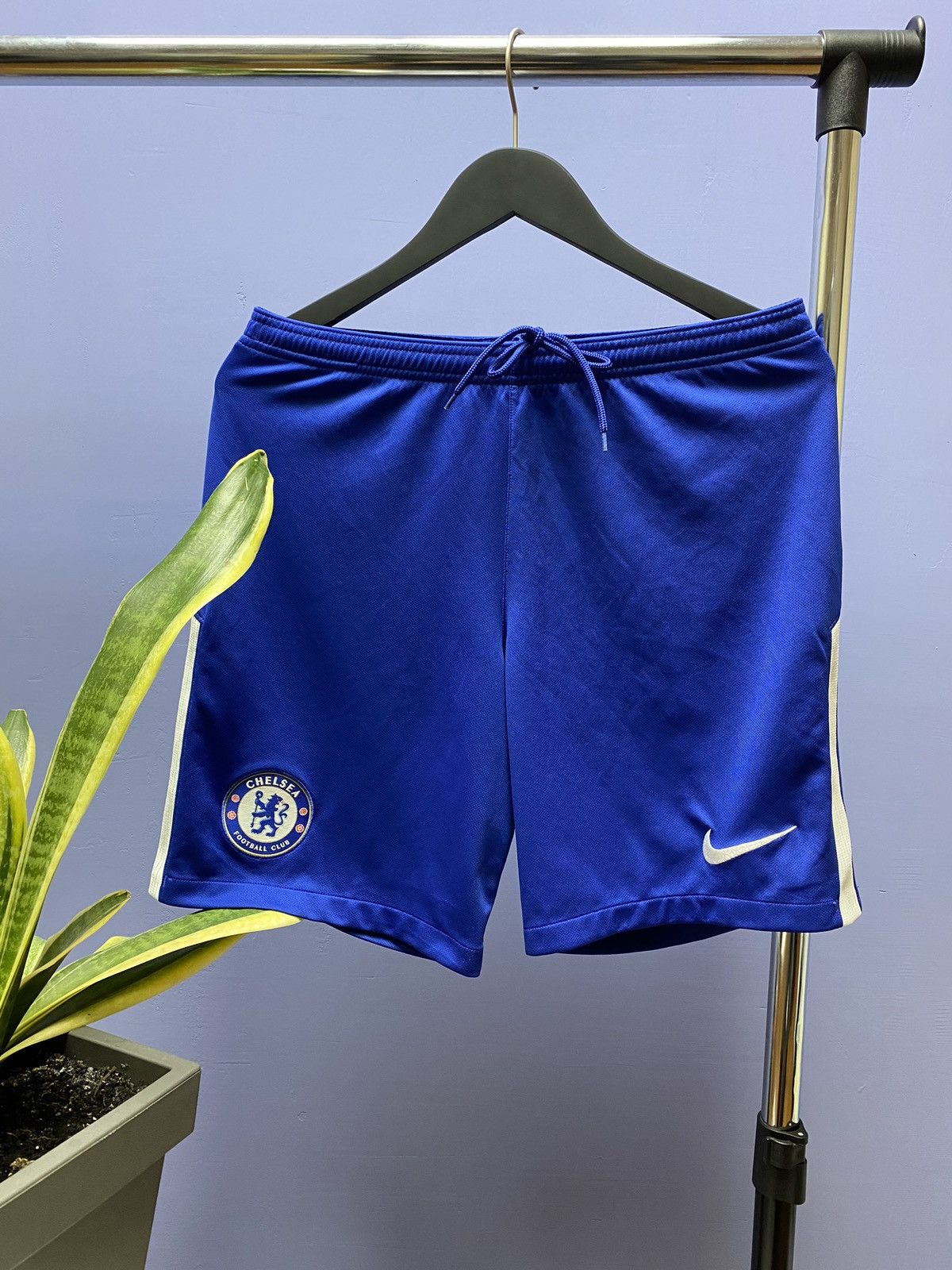 Chelsea Soccer × Nike Nike Chelsea Home Soccer Shorts Size US 32 / EU 48 - 1 Thumbnail