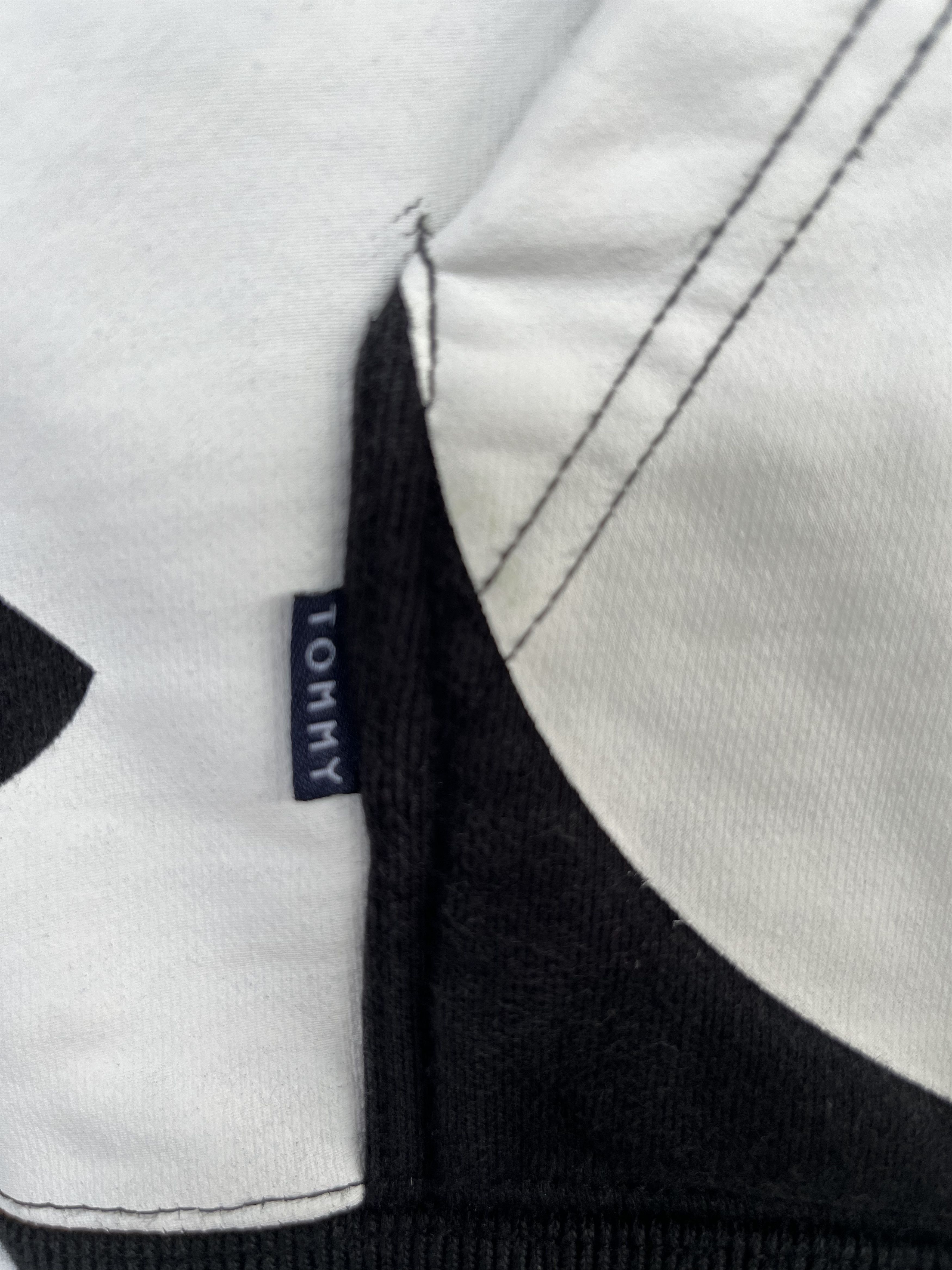 Designer × Tommy Hilfiger Vintage Tommy Hilfiger Full Print Jacket Hoodie Size US M / EU 48-50 / 2 - 3 Thumbnail