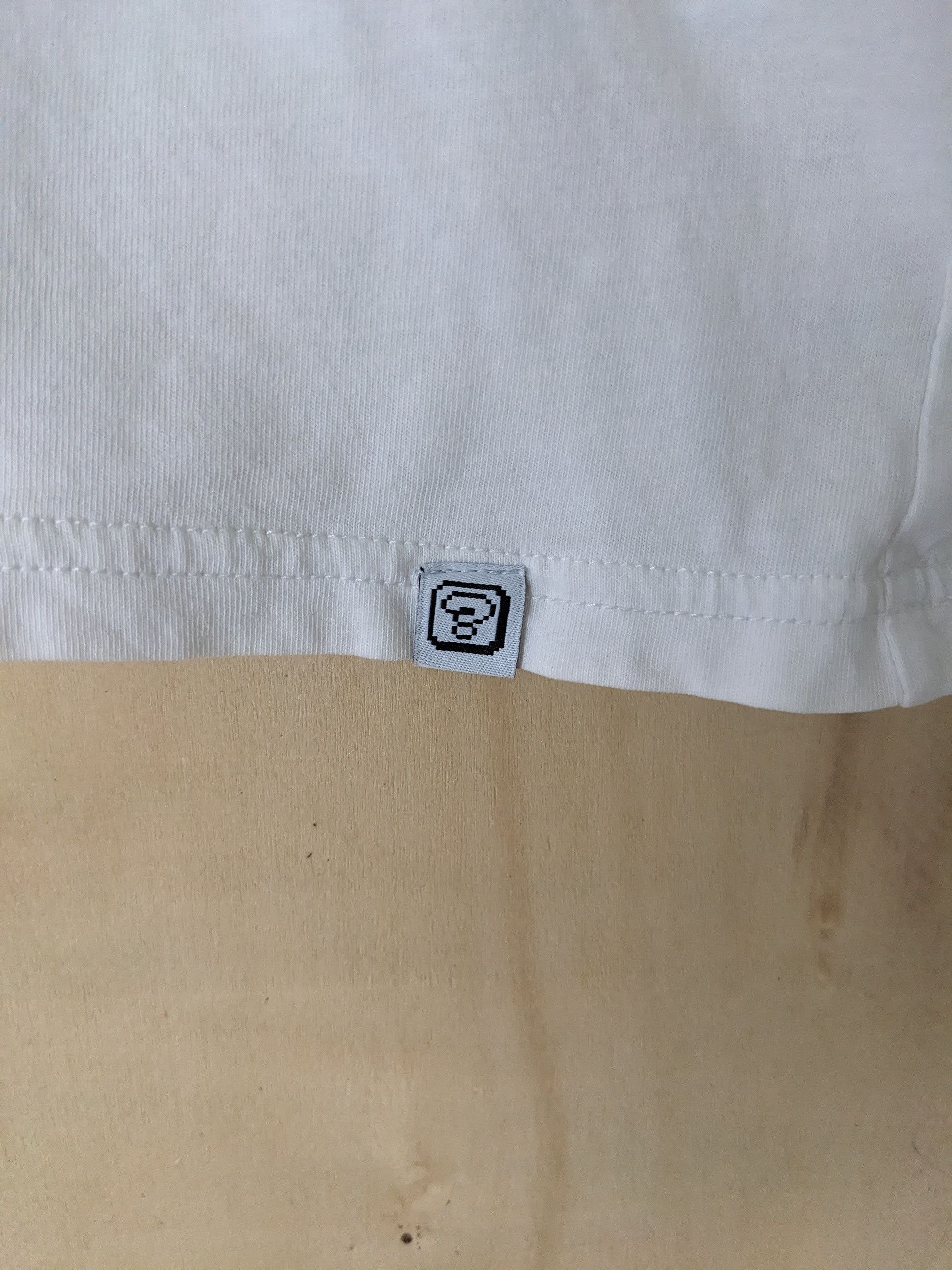 Japanese Brand × Nintendo × Uniqlo Uniqlo X Super Mario Bros Tee Nintendo Size US M / EU 48-50 / 2 - 3 Thumbnail