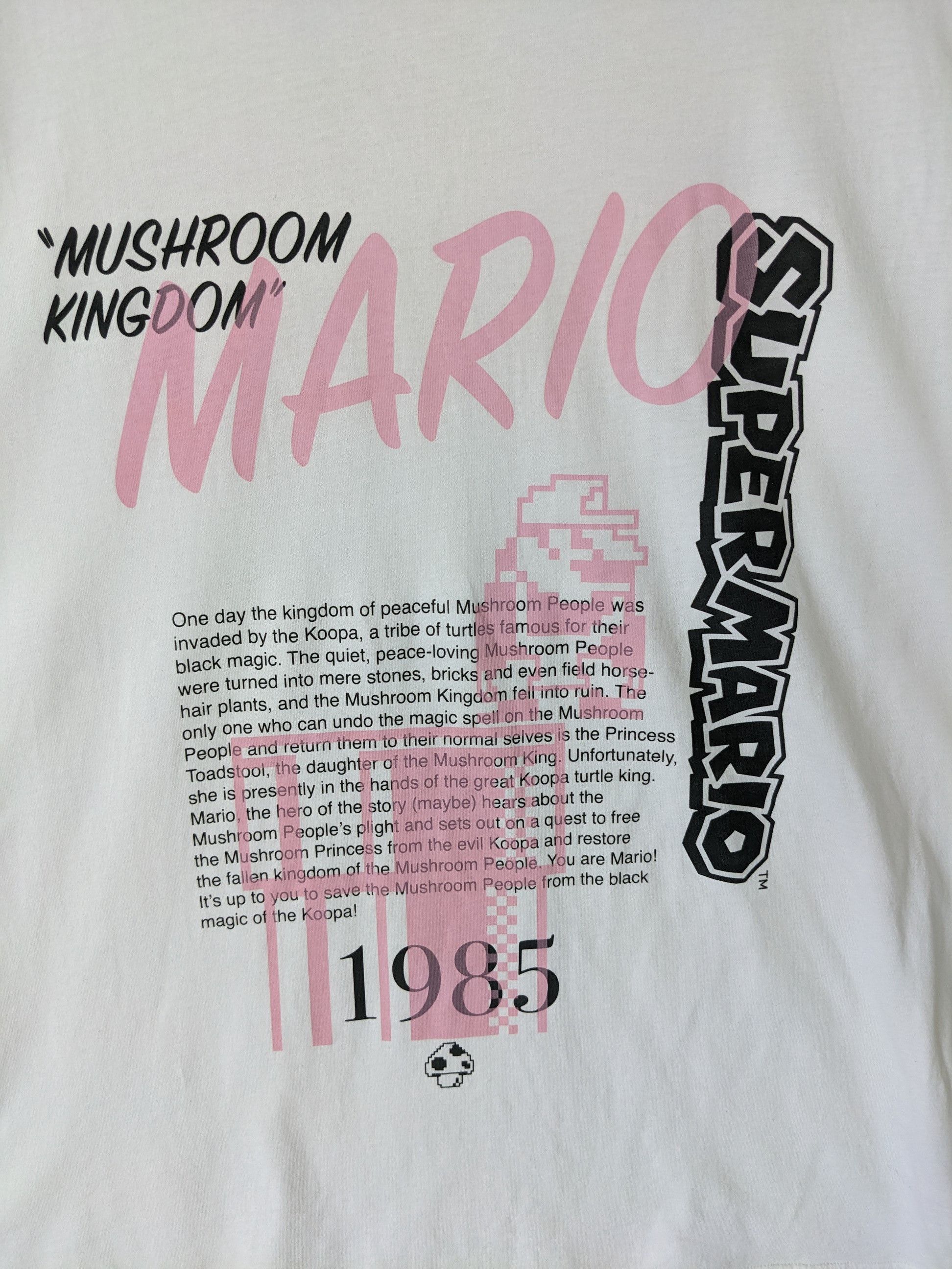 Japanese Brand × Nintendo × Uniqlo Uniqlo X Nintendo Super Mario Graphic Tee Size US L / EU 52-54 / 3 - 2 Thumbnail