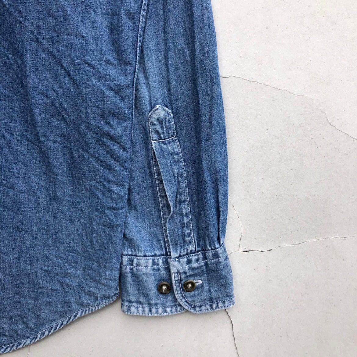 Budweiser 🔥Accept Binding Offer🔥 Budweiser Size US M / EU 48-50 / 2 - 8 Thumbnail
