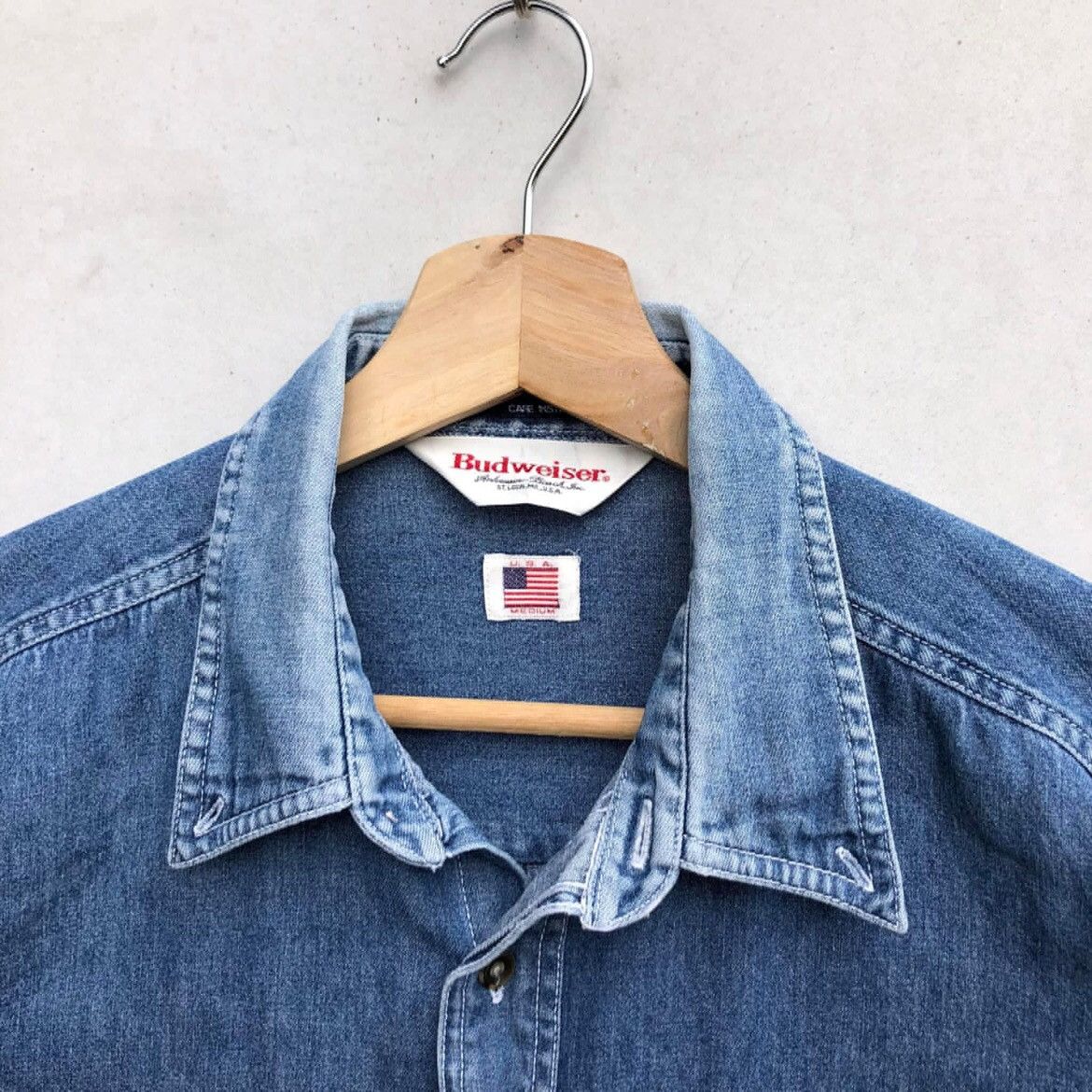 Budweiser 🔥Accept Binding Offer🔥 Budweiser Size US M / EU 48-50 / 2 - 5 Thumbnail