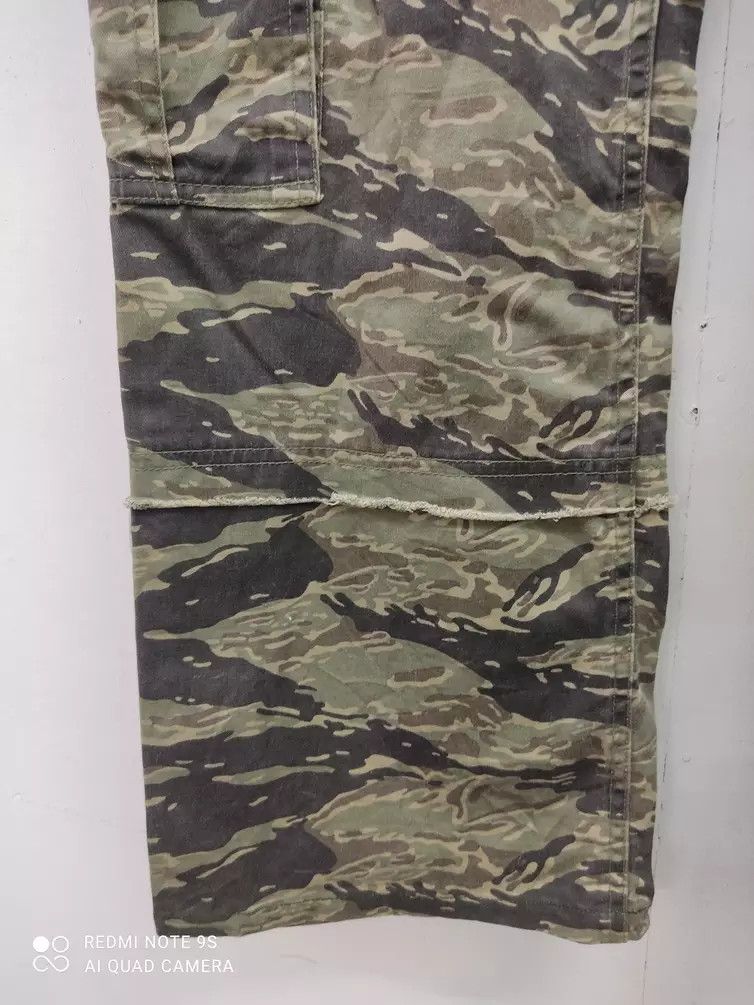 Roots 10 Pocket Tiger Stripe Root Three Multipocket Cargo Pants Size US 35 - 9 Thumbnail
