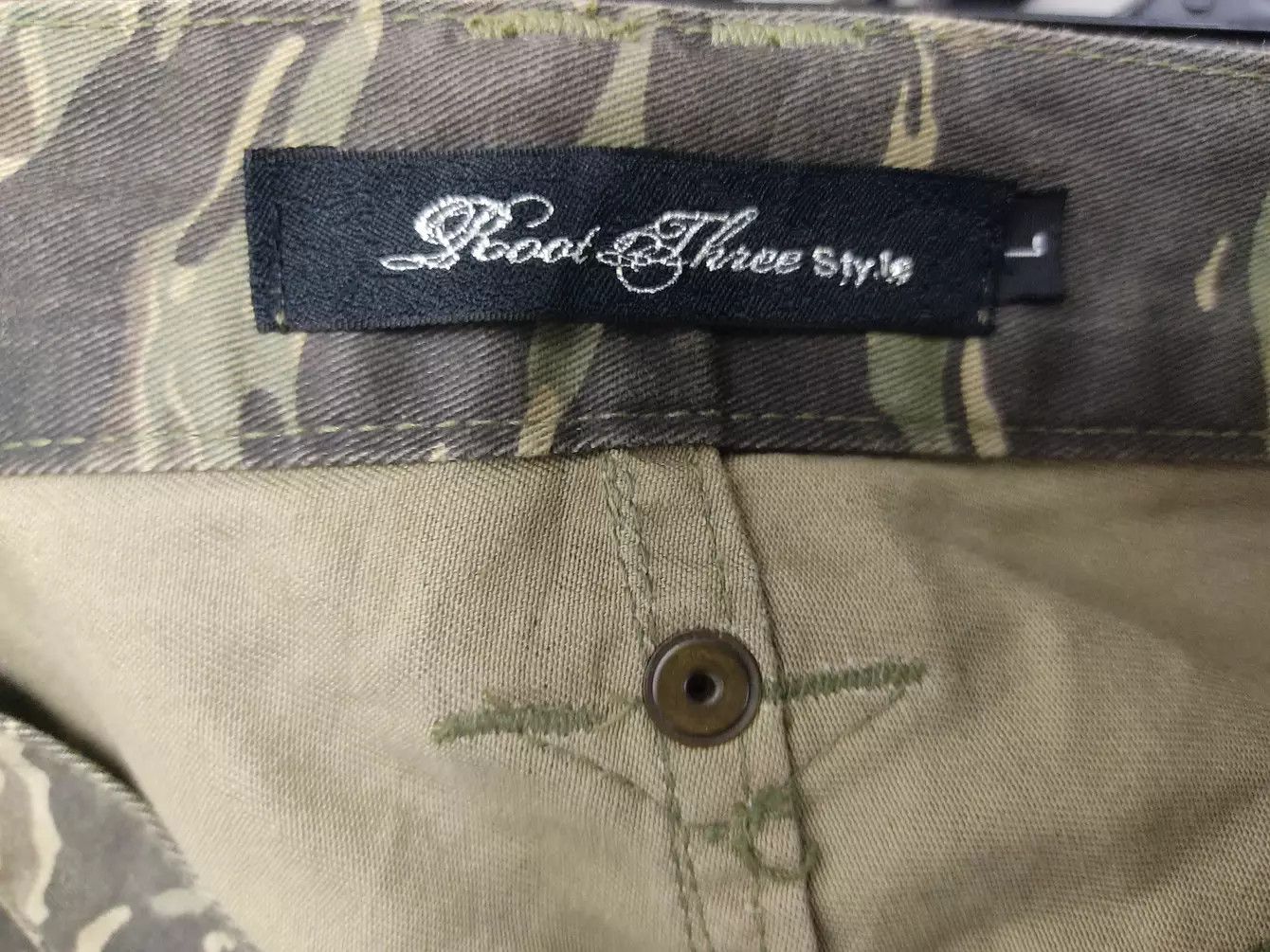 Roots 10 Pocket Tiger Stripe Root Three Multipocket Cargo Pants Size US 35 - 15 Thumbnail