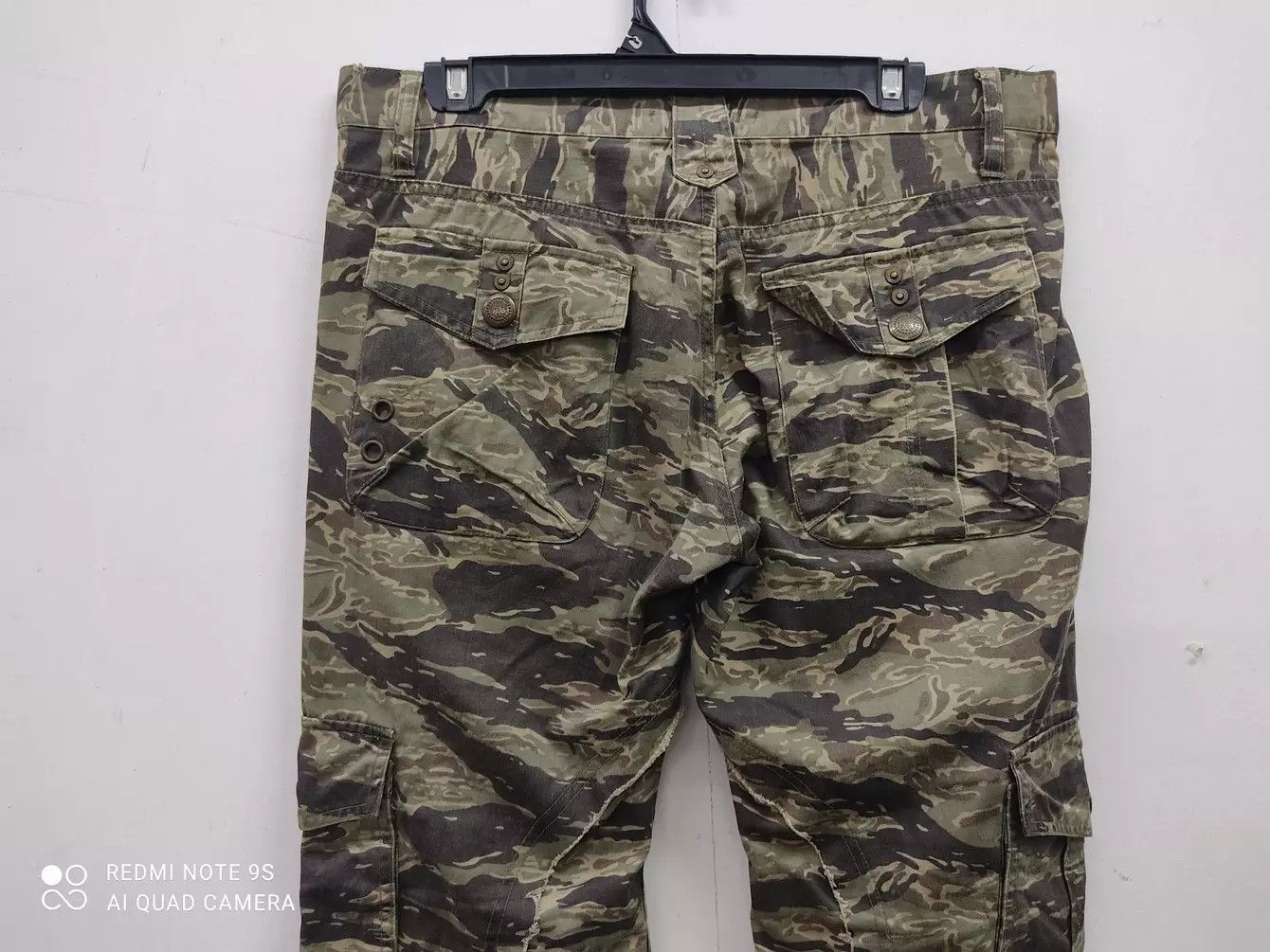 Roots 10 Pocket Tiger Stripe Root Three Multipocket Cargo Pants Size US 35 - 12 Thumbnail