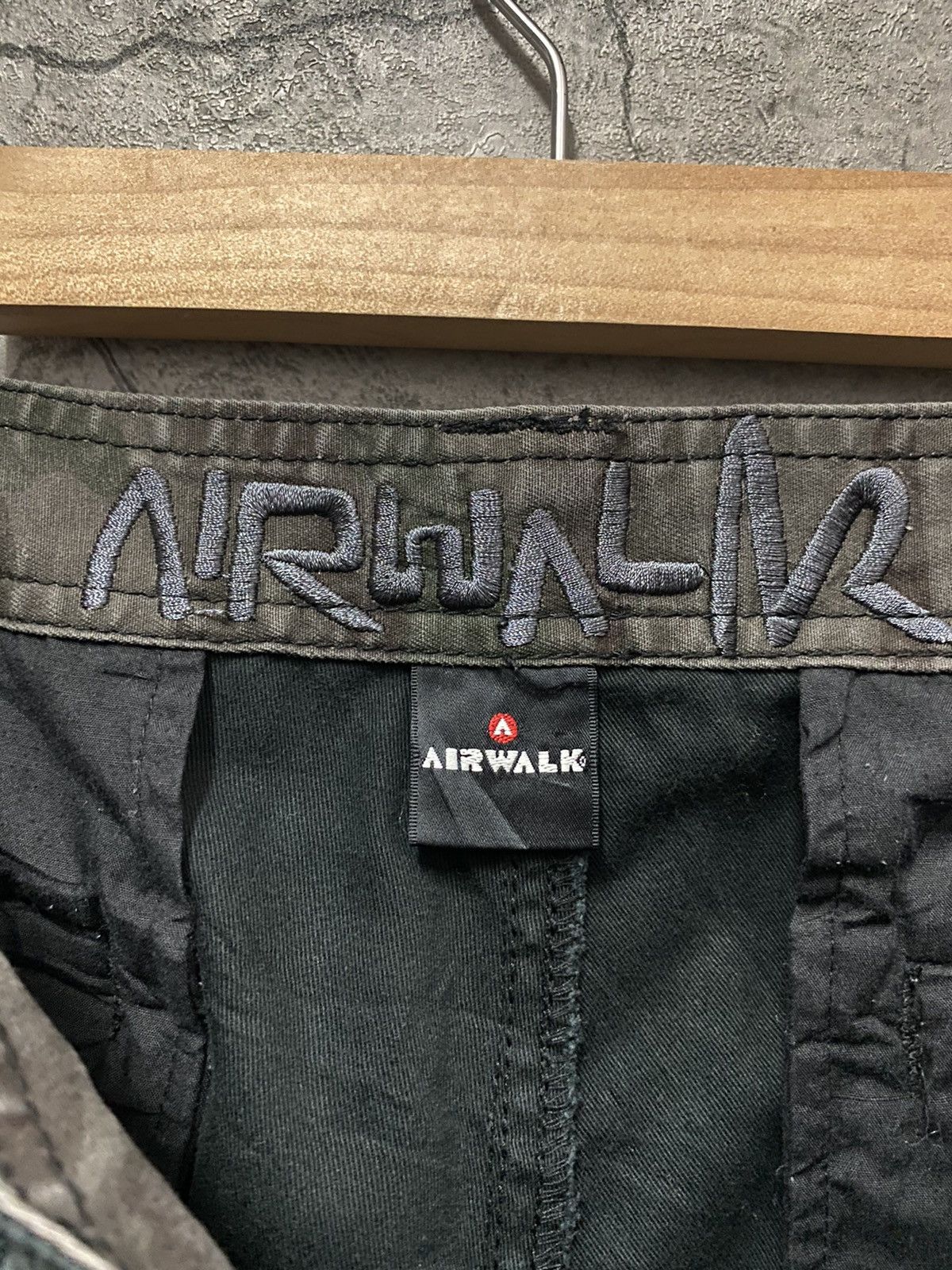 Airwalk × Vintage Vintage Airwalk Cargo Parachute Drawstring Pants Size US 32 / EU 48 - 14 Thumbnail
