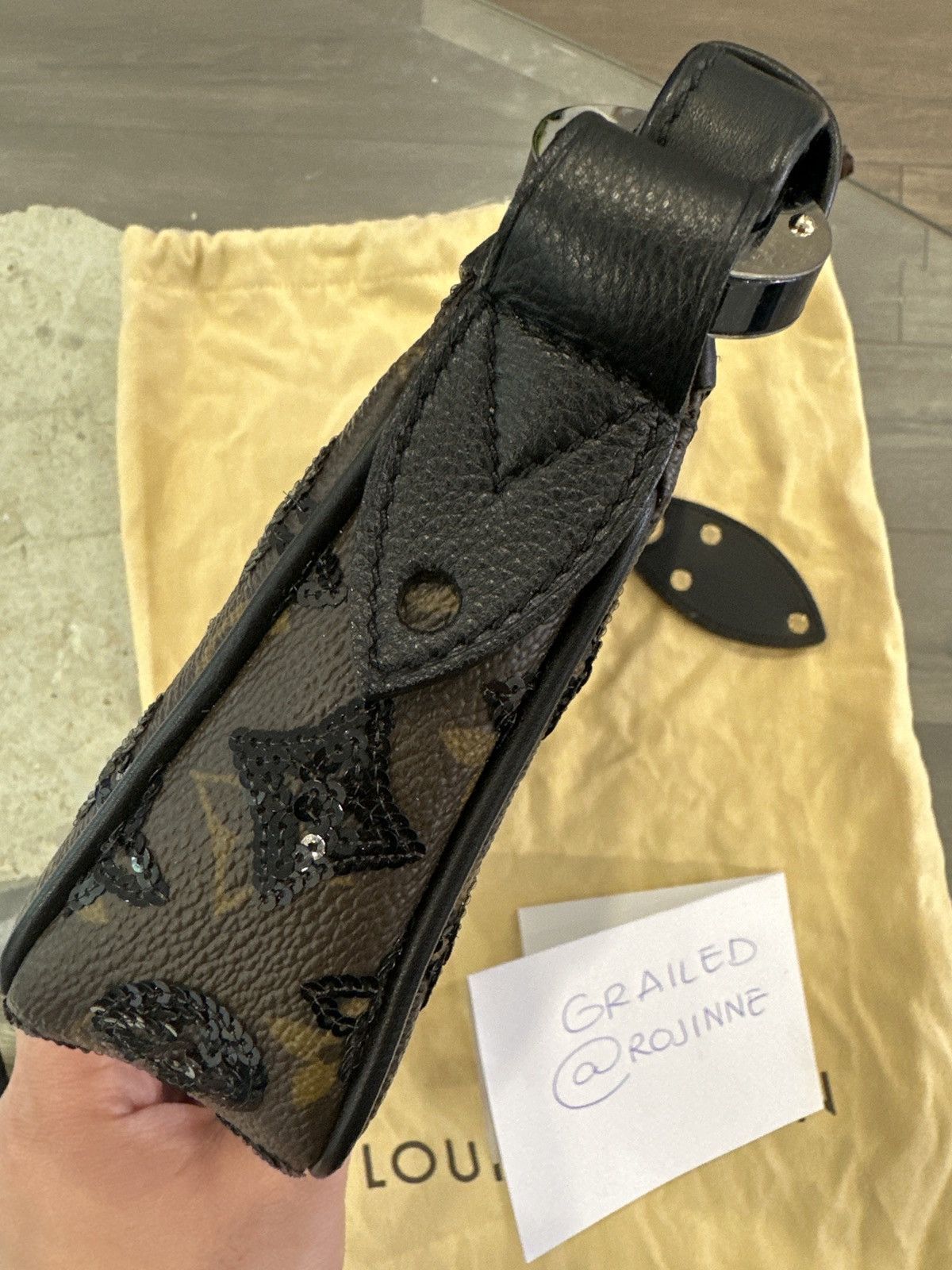 Louis Vuitton RARE Louis Vuitton eclipse pochette monogram sequin Size ONE SIZE - 5 Thumbnail