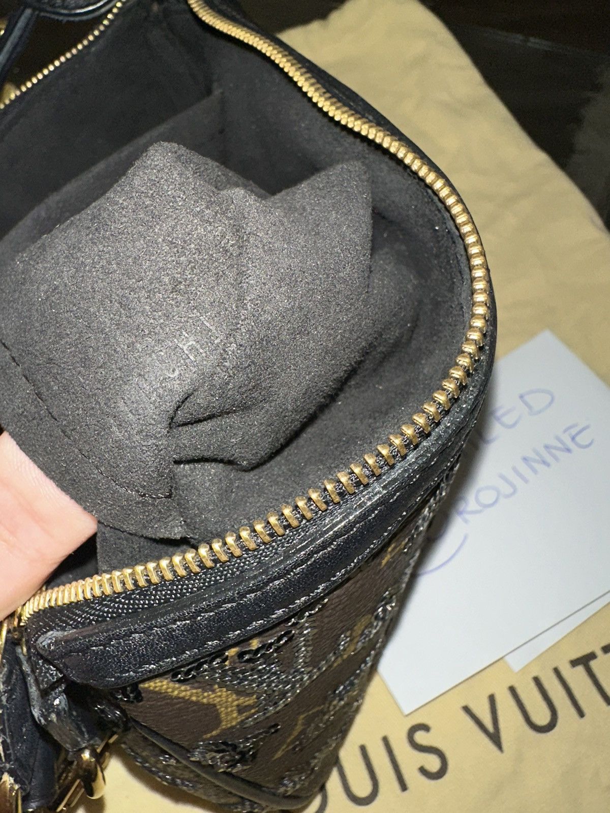 Louis Vuitton RARE Louis Vuitton eclipse pochette monogram sequin Size ONE SIZE - 11 Thumbnail