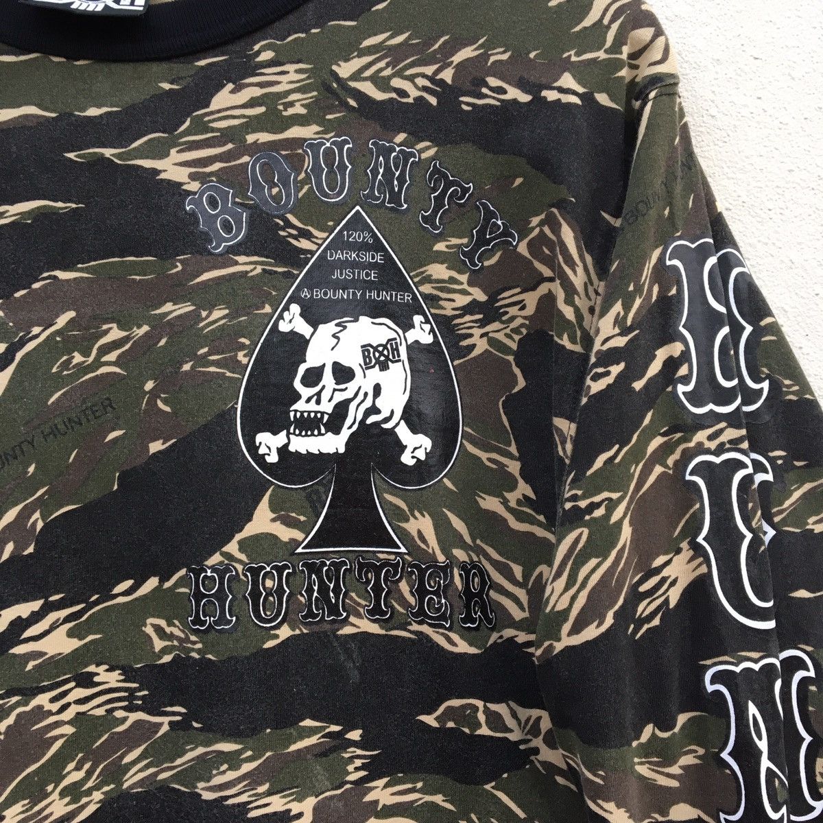 Bounty Hunter RARE‼️BOUNTY HUNTER TIGER STRIPE DESIGN LONGSLEEVE T-SHIRT Size US M / EU 48-50 / 2 - 17 Thumbnail