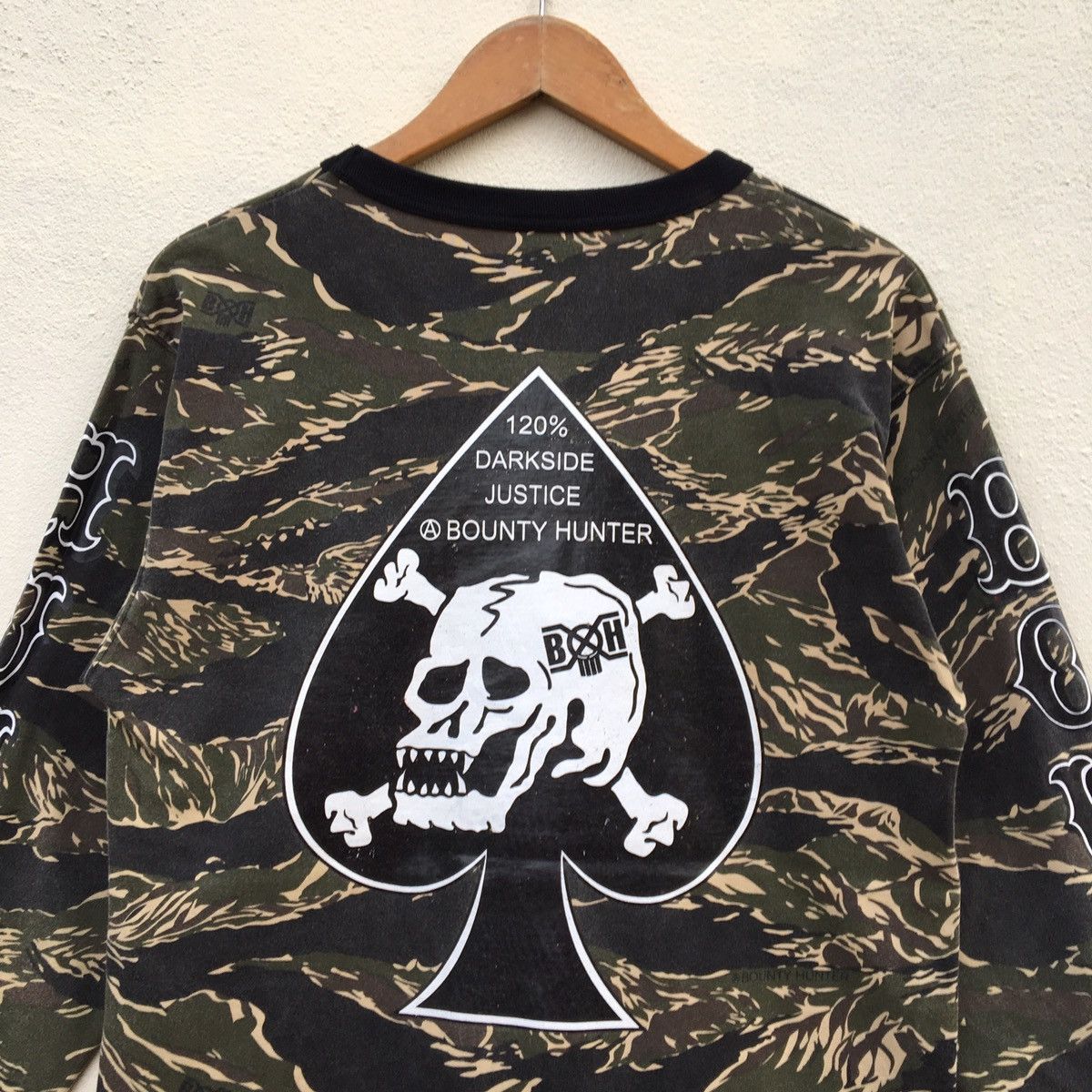 Bounty Hunter RARE‼️BOUNTY HUNTER TIGER STRIPE DESIGN LONGSLEEVE T-SHIRT Size US M / EU 48-50 / 2 - 2 Thumbnail