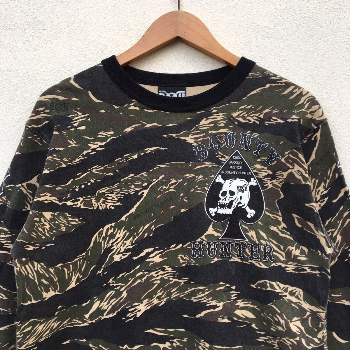 Bounty Hunter RARE‼️BOUNTY HUNTER TIGER STRIPE DESIGN LONGSLEEVE T-SHIRT Size US M / EU 48-50 / 2 - 9 Thumbnail
