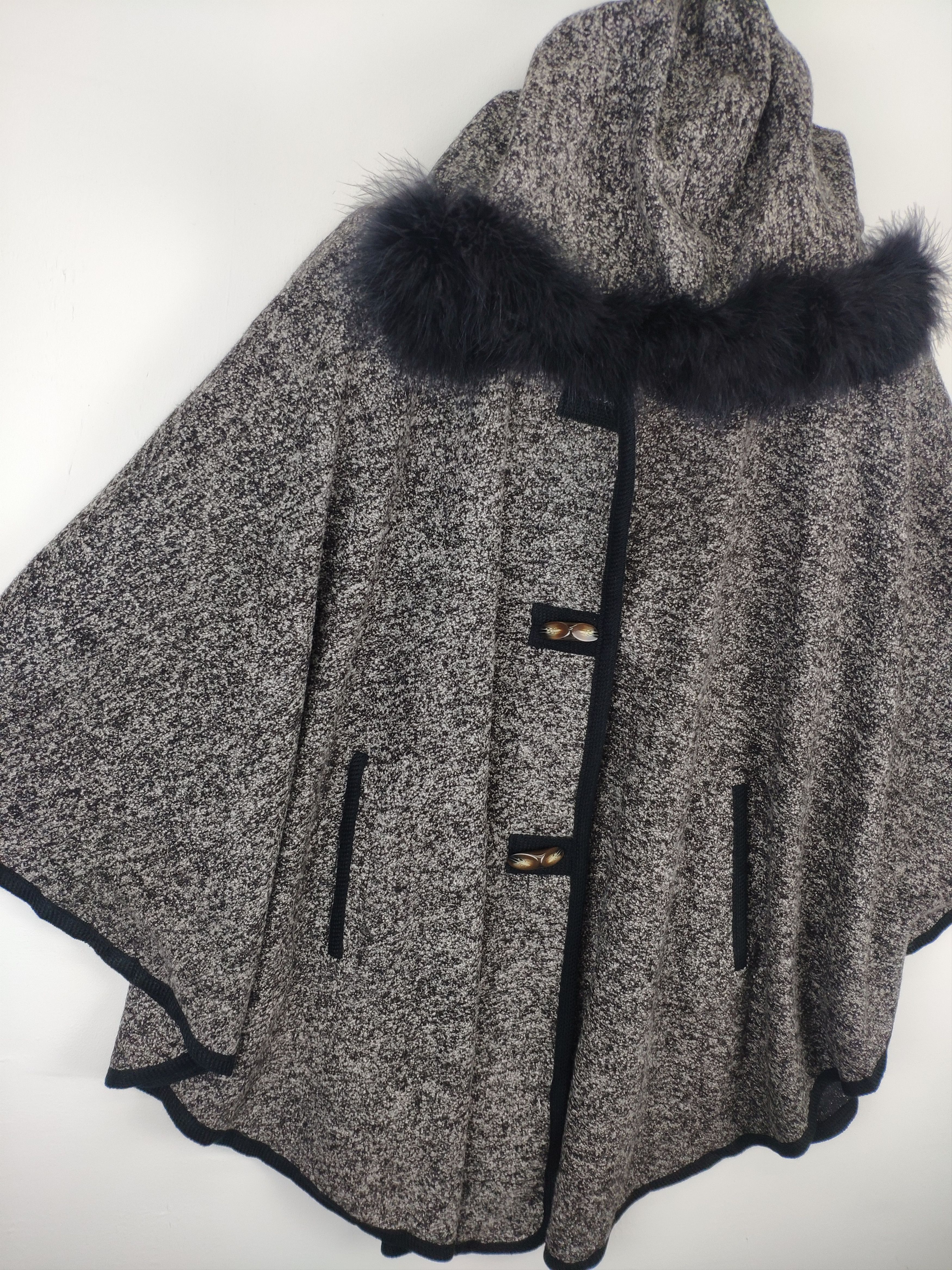 Cloak × Japanese Brand Winter Hoodie Poncho Issey Miyake Style Size ONE SIZE - 6 Thumbnail