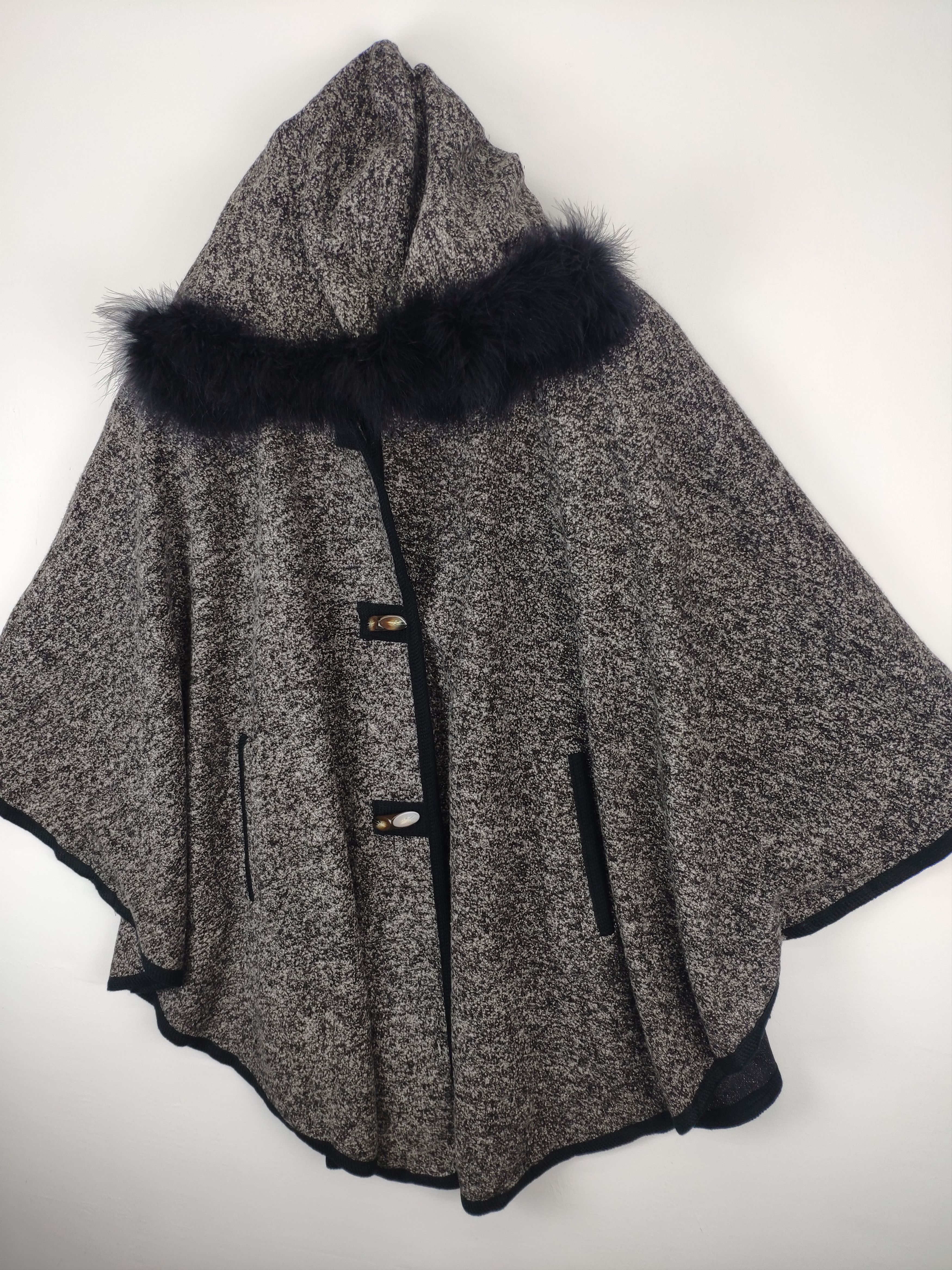 Cloak × Japanese Brand Winter Hoodie Poncho Issey Miyake Style Size ONE SIZE - 5 Thumbnail