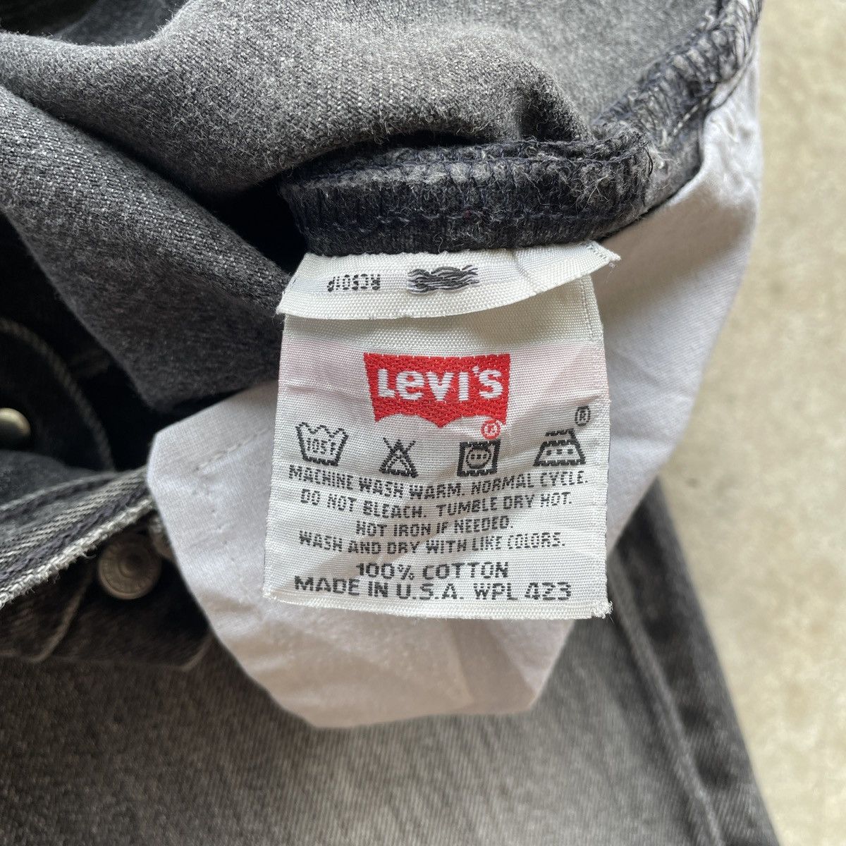 Levi's Vintage Clothing Vintage Levi’s 501 Faded Black Distressed Women Denim Pants Size US 30 / EU 46 - 9 Thumbnail