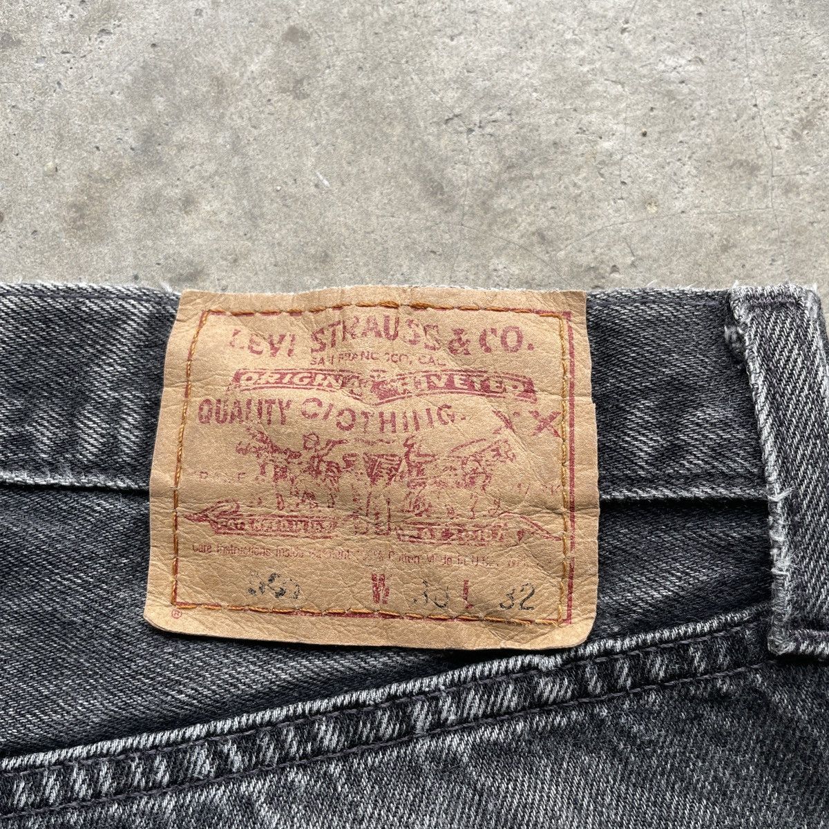 Levi's Vintage Clothing Vintage Levi’s 501 Faded Black Distressed Women Denim Pants Size US 30 / EU 46 - 11 Thumbnail