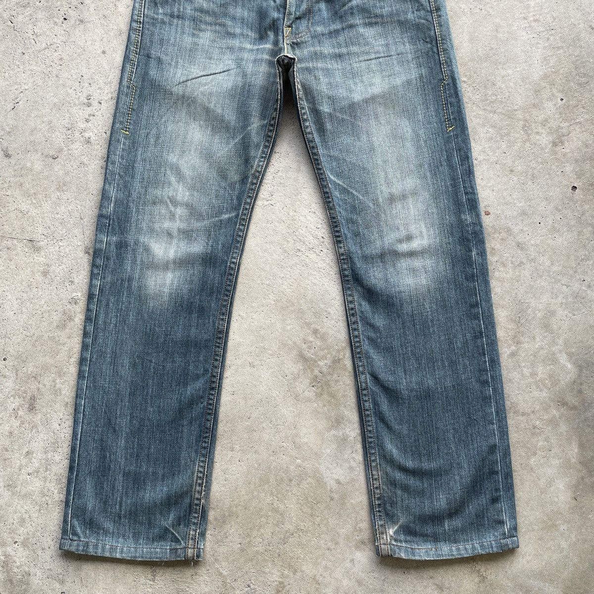 Levi's Vintage Clothing Vintage Levi’s Black Tag Star Faded Denim Jeans Pants W34 Size US 34 / EU 50 - 5 Thumbnail