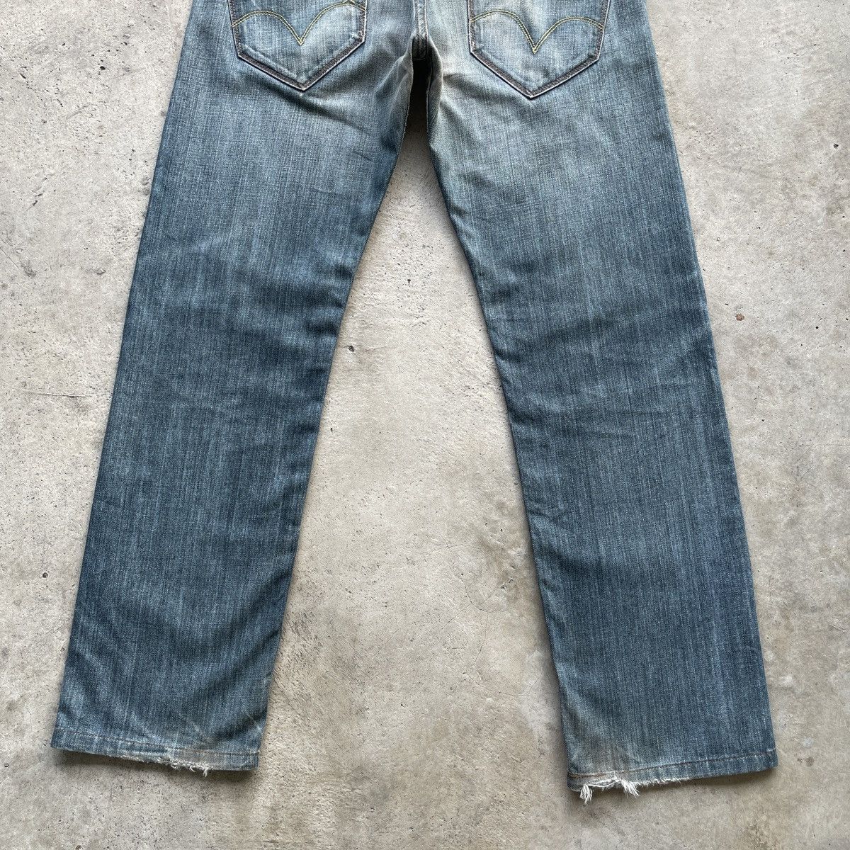 Levi's Vintage Clothing Vintage Levi’s Black Tag Star Faded Denim Jeans Pants W34 Size US 34 / EU 50 - 11 Thumbnail