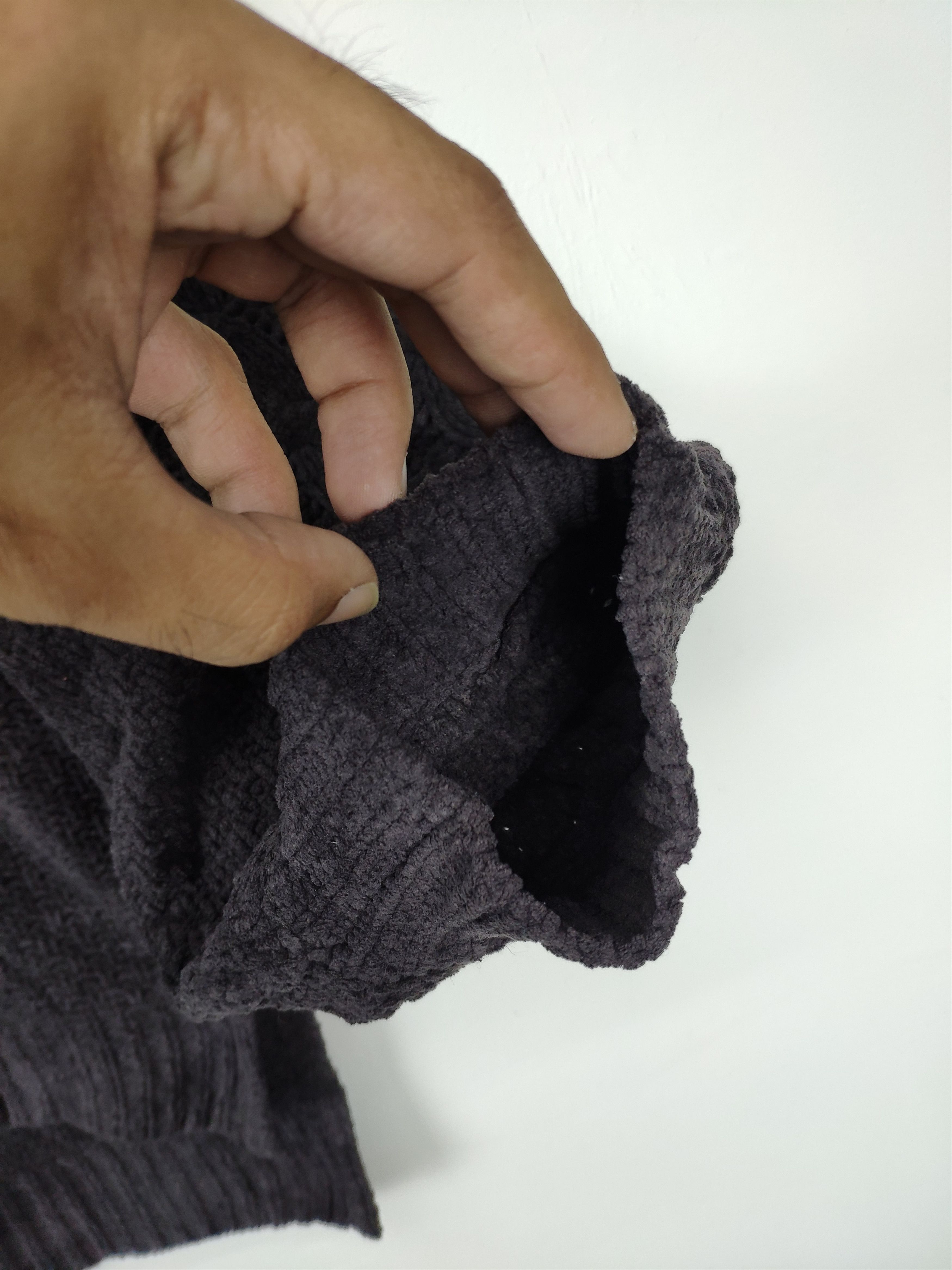 Aran Isles Knitwear × Japanese Brand × Vintage Vintage Wool Sweater Cable Knit V Neck Size L / US 10 / IT 46 - 4 Thumbnail